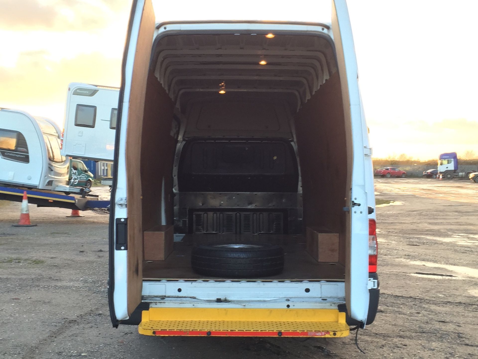 2012/12 REG FORD TRANSIT 125 T350 RWD XLWB HI-ROOF 'JUMBO' *PLUS VAT* - Image 5 of 10