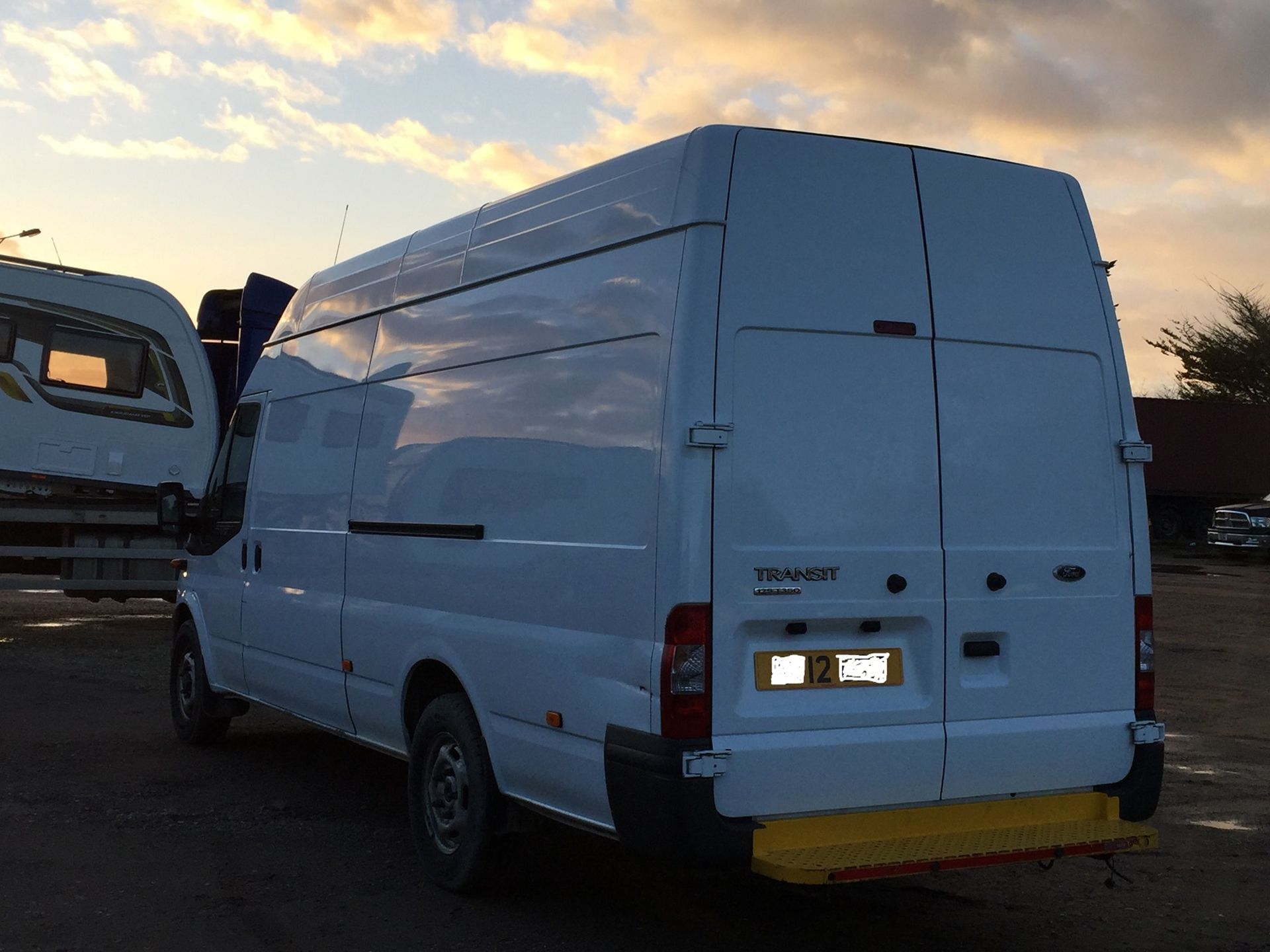 2012/12 REG FORD TRANSIT 125 T350 RWD XLWB HI-ROOF 'JUMBO' *PLUS VAT* - Image 4 of 10