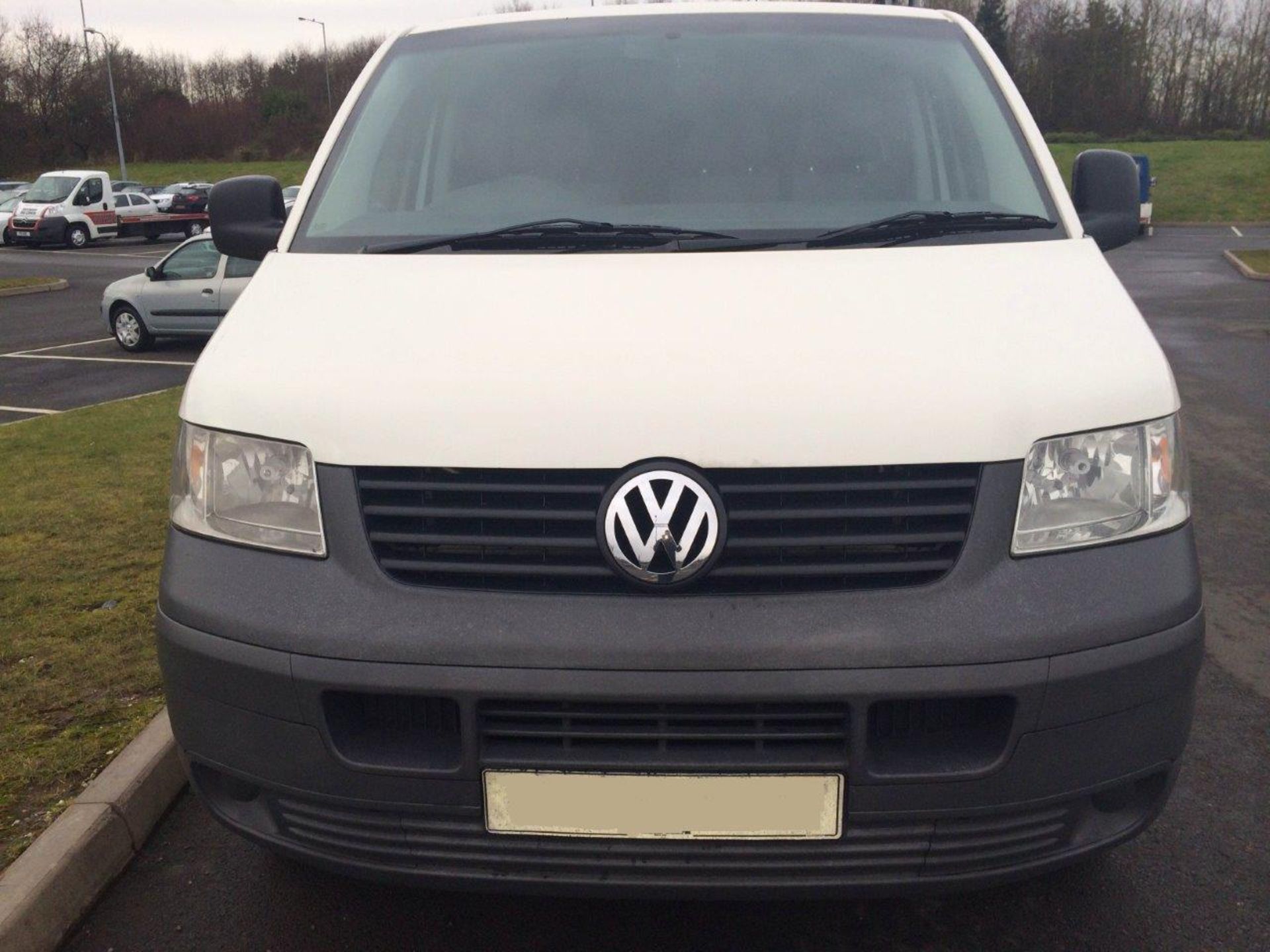 2007/57 REG VOLKSWAGEN TRANSPORTER T28 84 TDI SWB 8 SEAT SHUTTLE BUS - Image 2 of 9