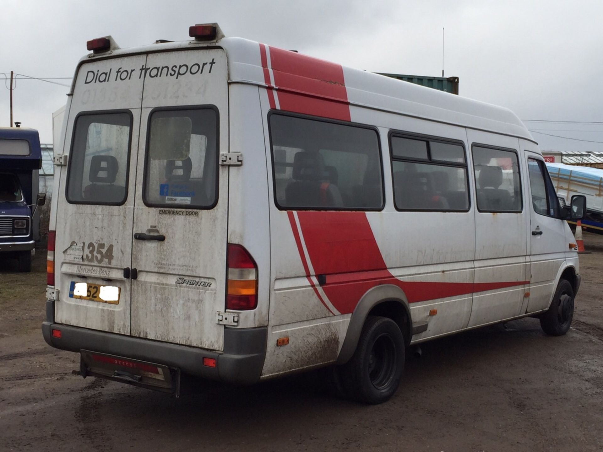 2002/52 REG MERCEDES 411 CDI LWB HI-ROOF COMMUNITY BUS DIRECT AIR CONDITIONING *PLUS VAT* - Image 3 of 10