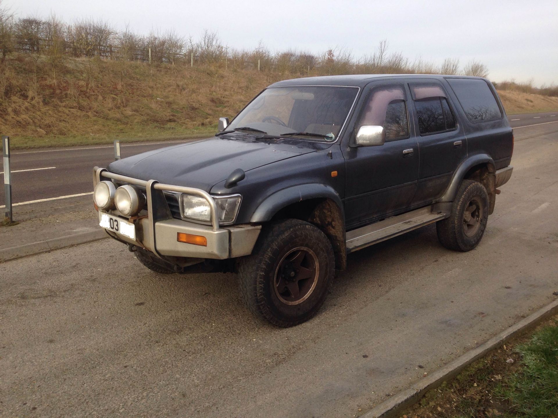 2003/03 REG TOYOTA HILUX SURF 2.4 TURBO DIESEL 4X4 *NO VAT* - Image 3 of 7