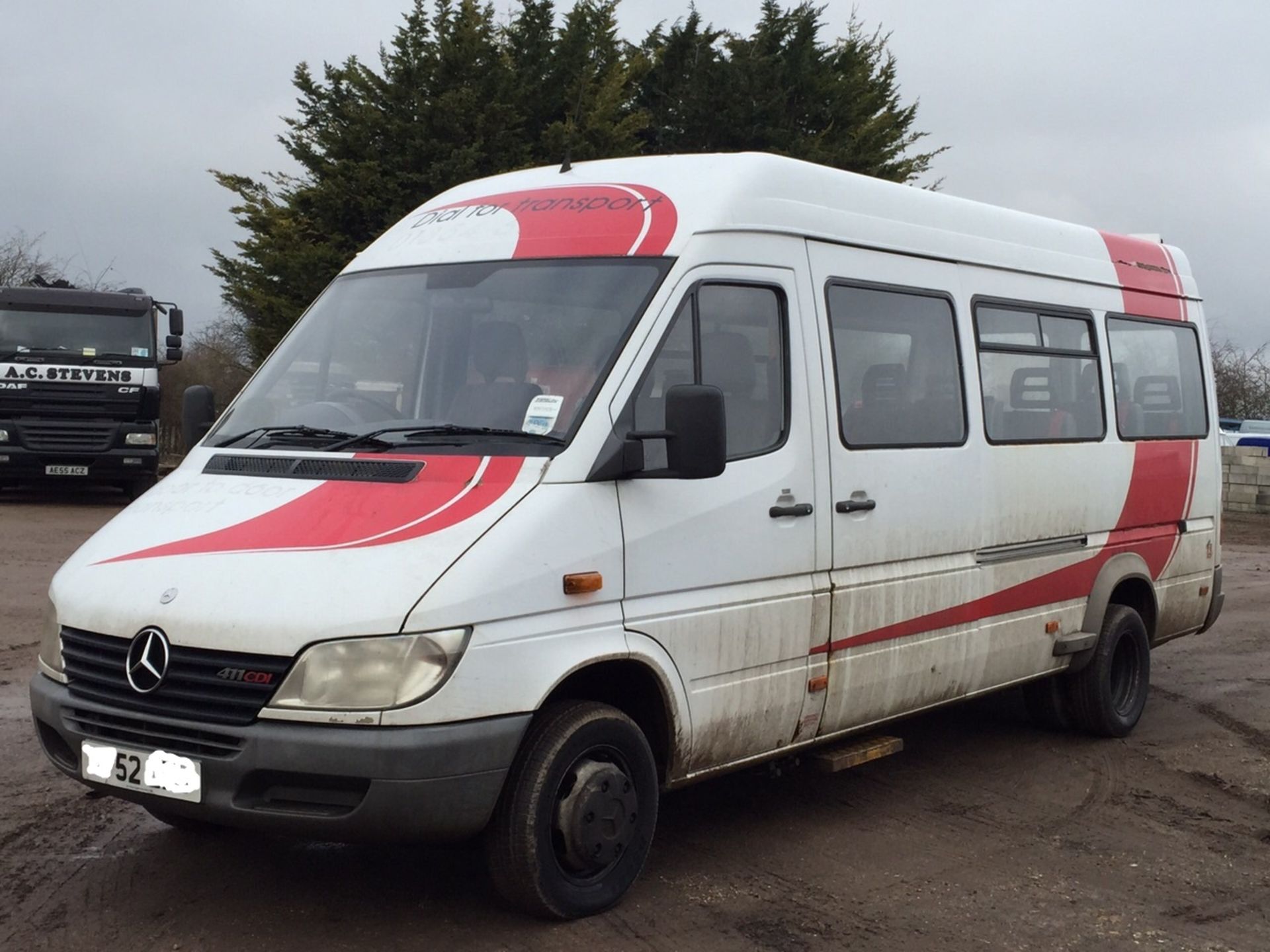 2002/52 REG MERCEDES 411 CDI LWB HI-ROOF COMMUNITY BUS DIRECT AIR CONDITIONING *PLUS VAT* - Image 2 of 10