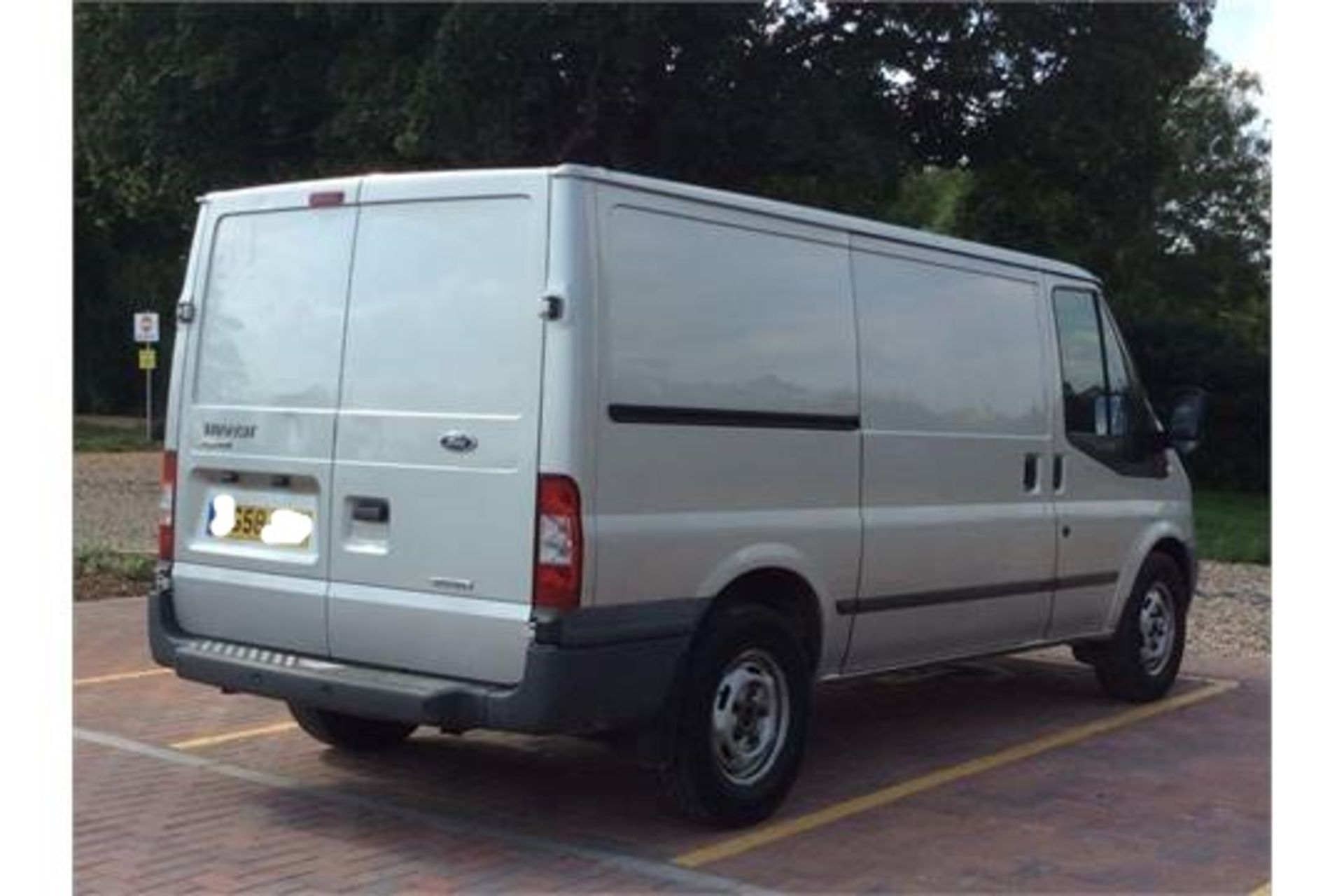 2008/58 FORD TRANSIT 115 T330M TREND MWB PANEL VAN ONE FORMER KEEPER FULL SERVICE HISTORY *NO VAT* - Image 4 of 10