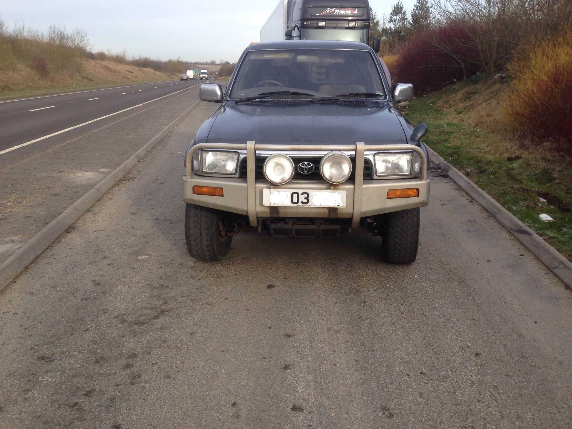 2003/03 REG TOYOTA HILUX SURF 2.4 TURBO DIESEL 4X4 *NO VAT* - Image 2 of 7