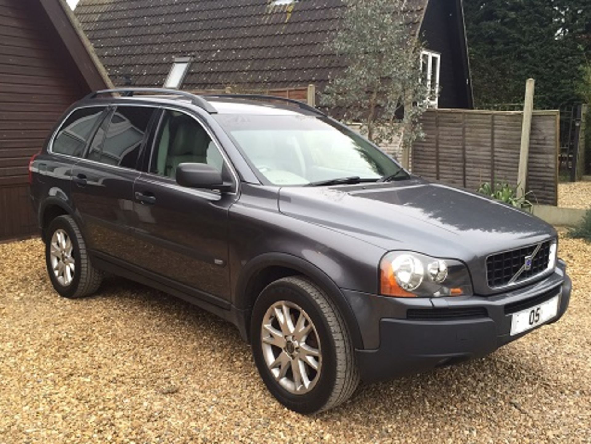 2005/05 REG VOLVO CAR XC90 D5 SE AWB AUTO GREY METALLIC *NO VAT*