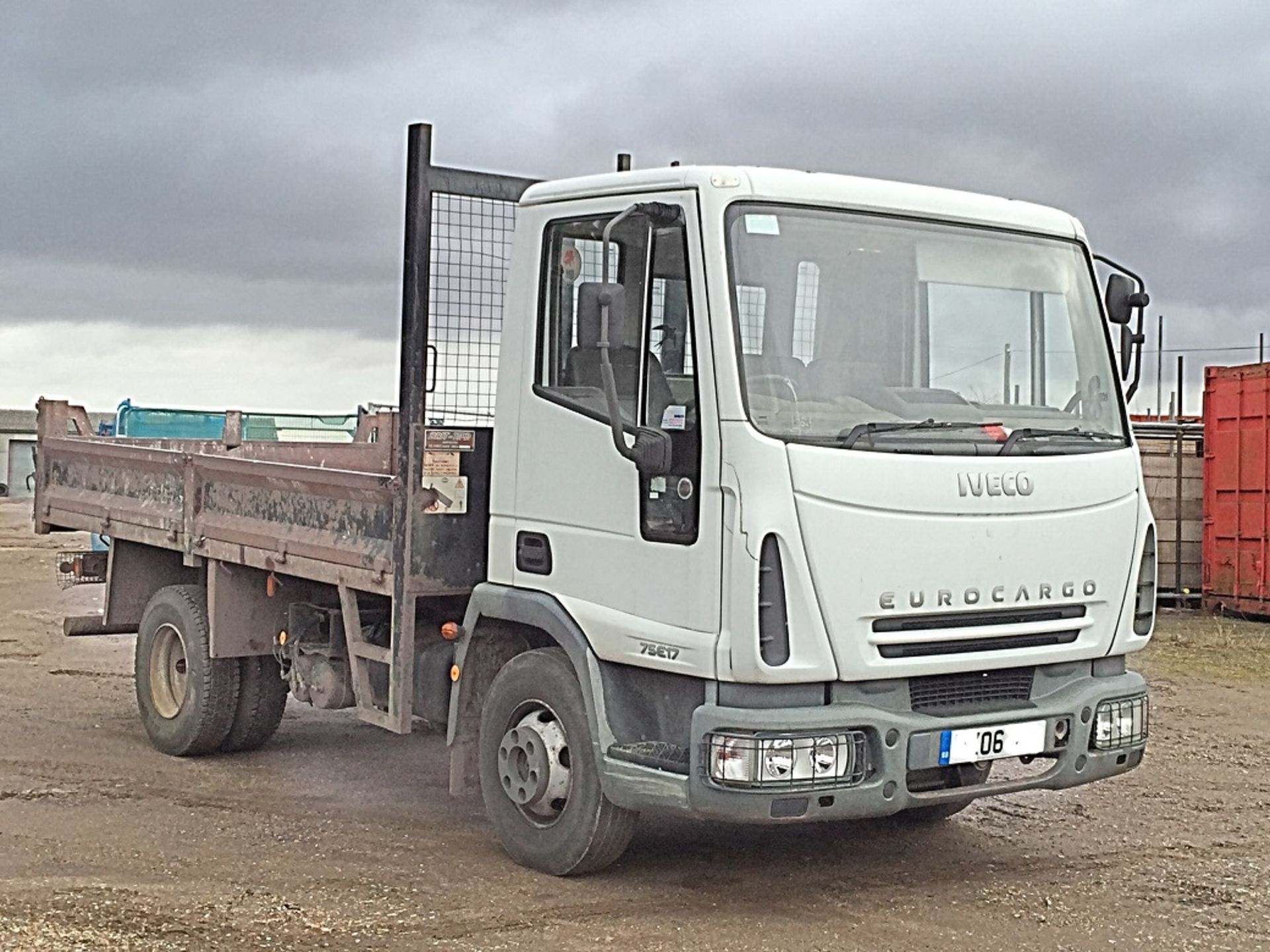 2006/06 REG IVECO 75E17 EUROCARGO TIPPER 7500KG GROSS WEIGHT *NO VAT* - Image 3 of 10