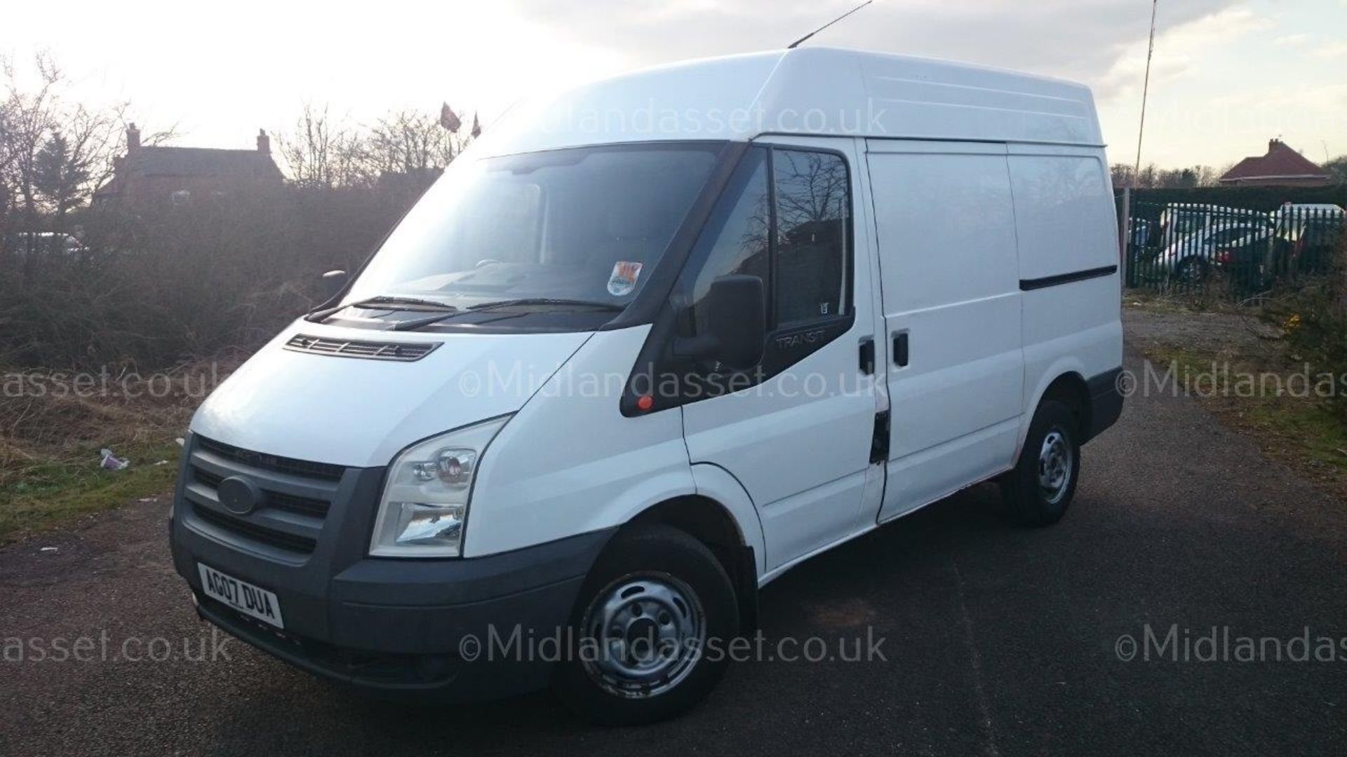 2007/07 REG FORD TRANSIT 85 T260S FWD PANEL VAN ONE FORMER KEEPER - Image 3 of 19