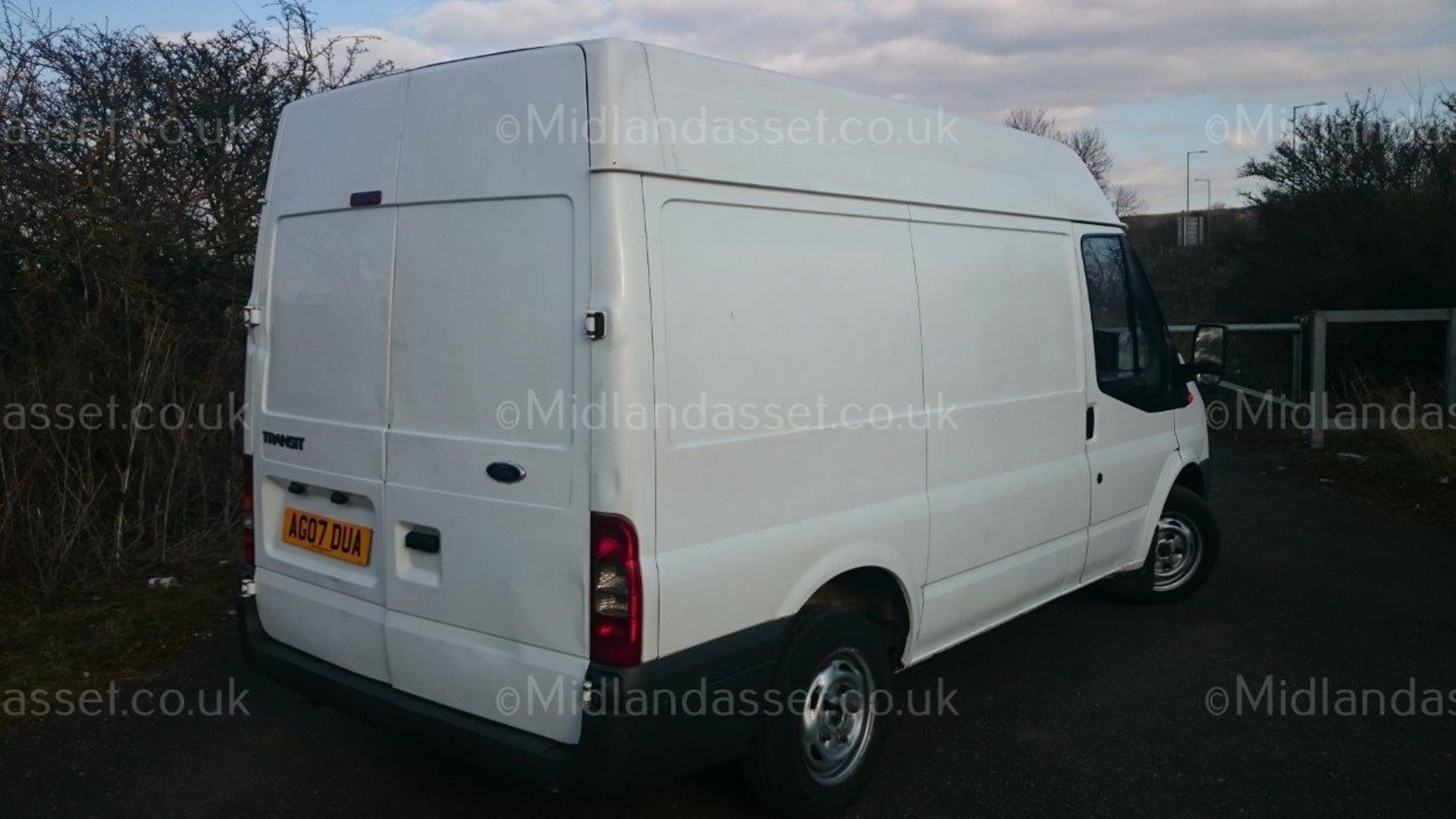 2007/07 REG FORD TRANSIT 85 T260S FWD PANEL VAN ONE FORMER KEEPER - Image 5 of 19