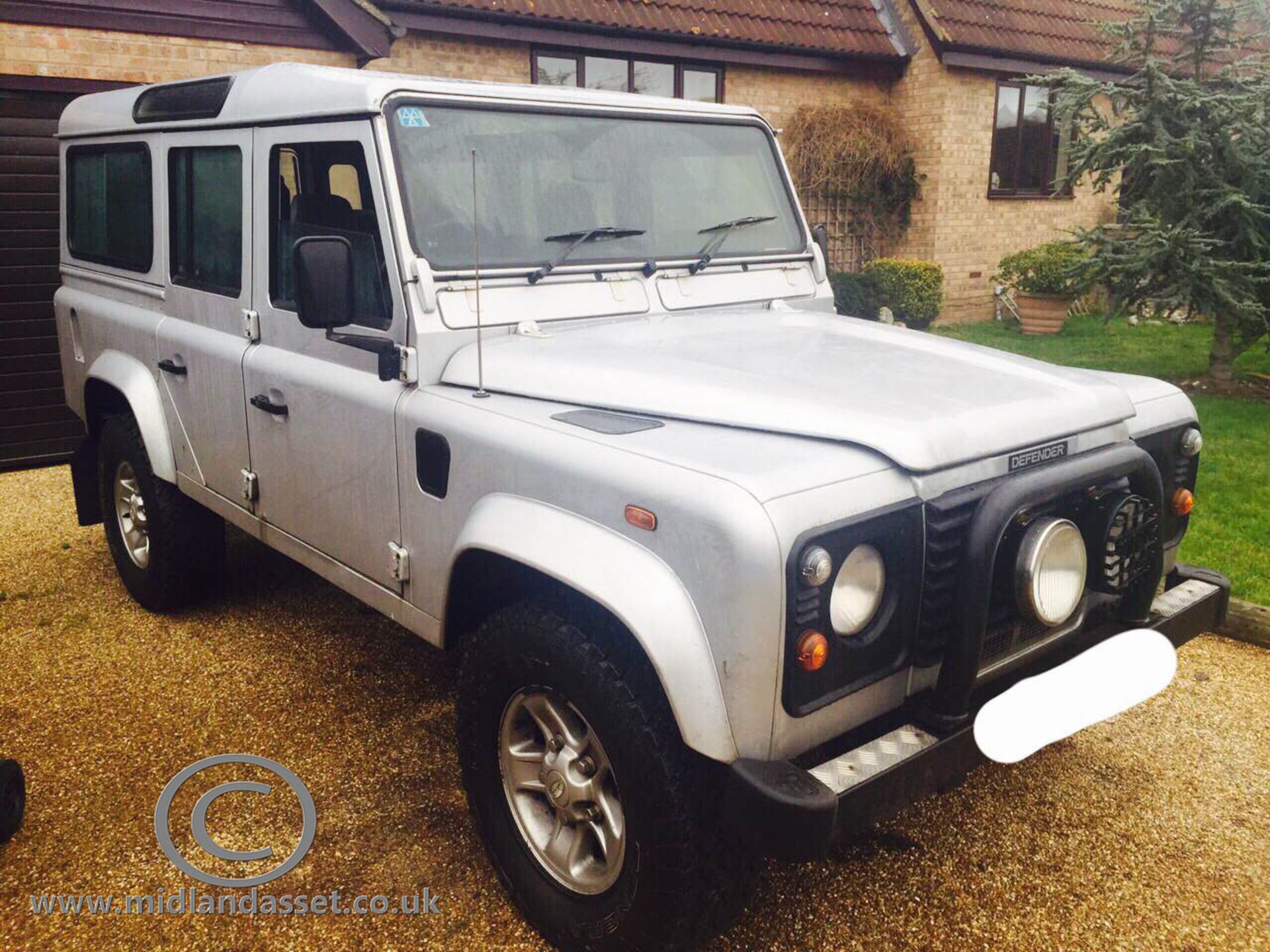 2004/04 REG LAND ROVER DEFENDER TD5 110 SAFARI COUNTY STATION WAGON 9 SEATER *NO VAT*