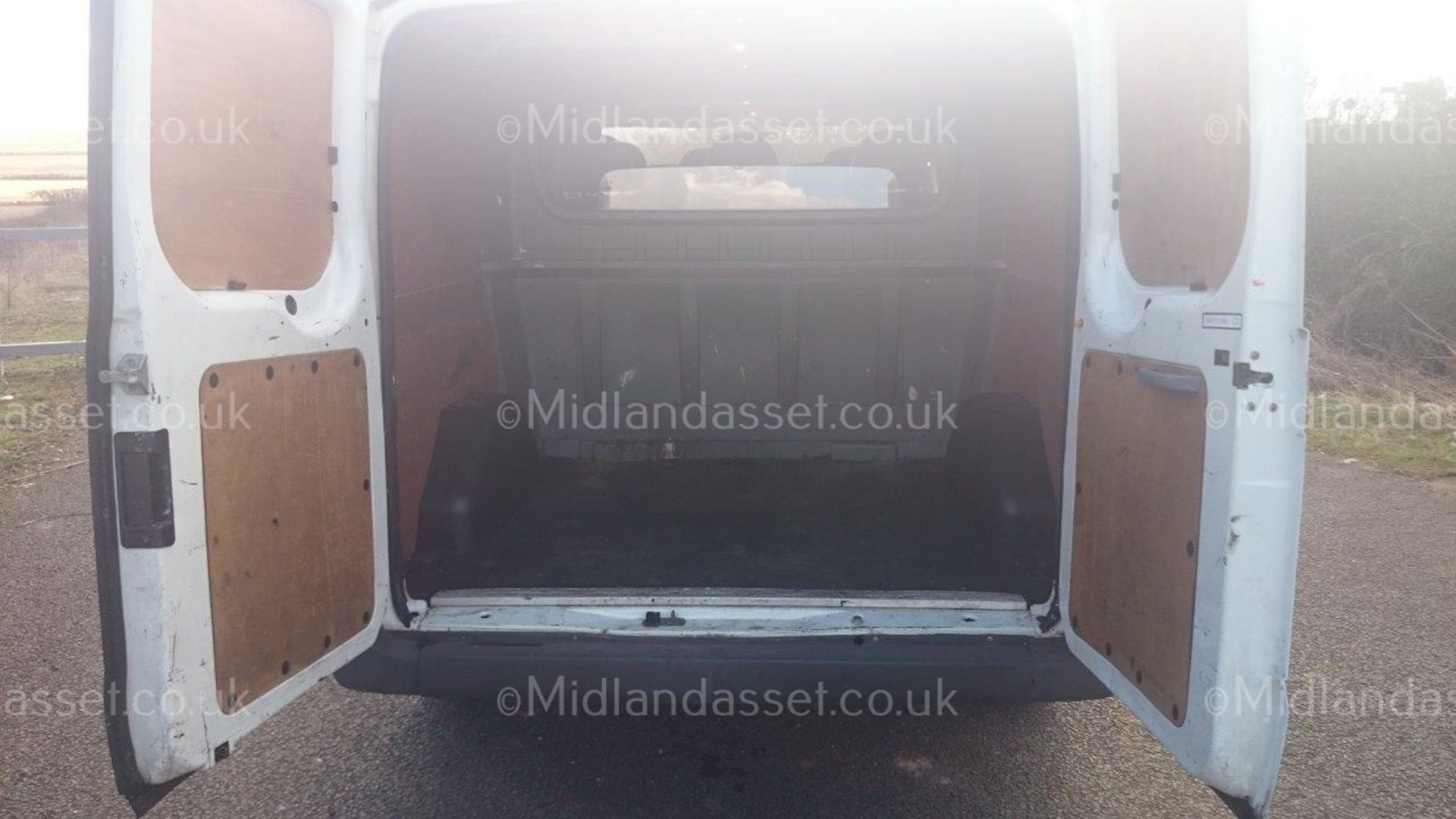 2007/07 REG FORD TRANSIT 85 280S D/C FWD PANEL VAN *NO VAT* - Image 5 of 11