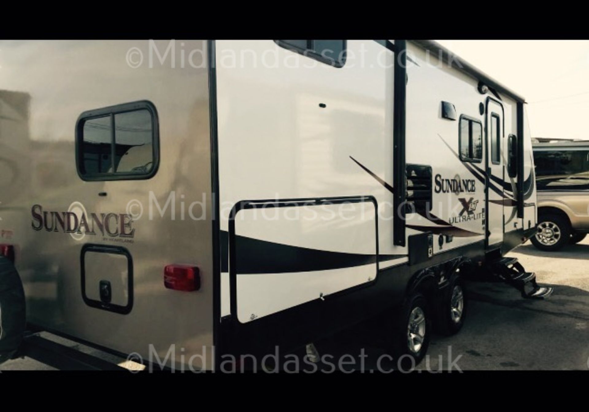 BRAND NEW 2015 SPEC HEARTLAND SUNDANCE 24BHSS LIGHTWEIGHT TRAVEL TRAILER 9 BERTH *PLUS VAT* - Image 11 of 11