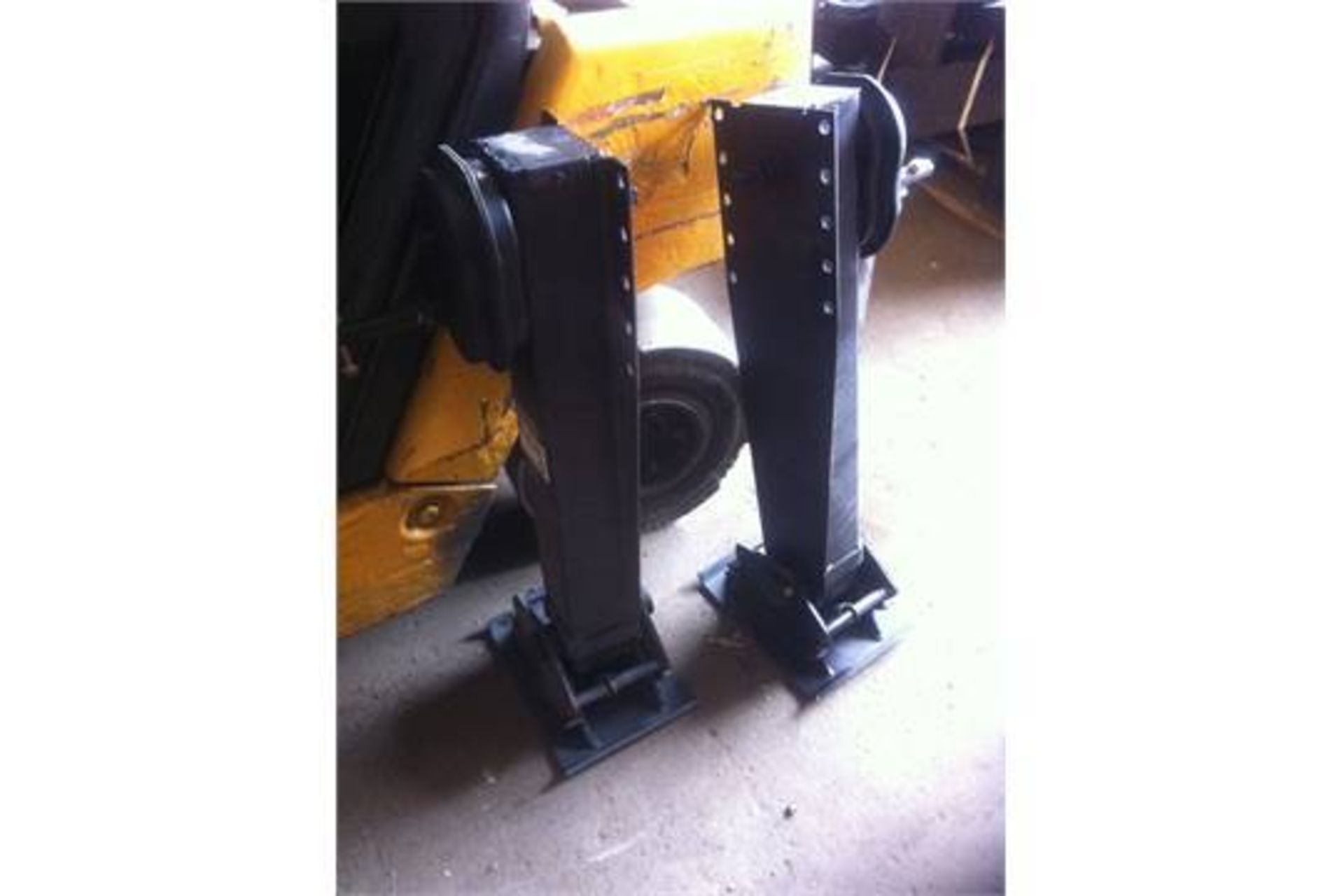 2 x ARVIN MERITOR LANDING GEAR BRAND NEW   MODEL: SL1FBSAA6400 DATE OF MANUFACTURE: 14th APRIL - Image 3 of 5