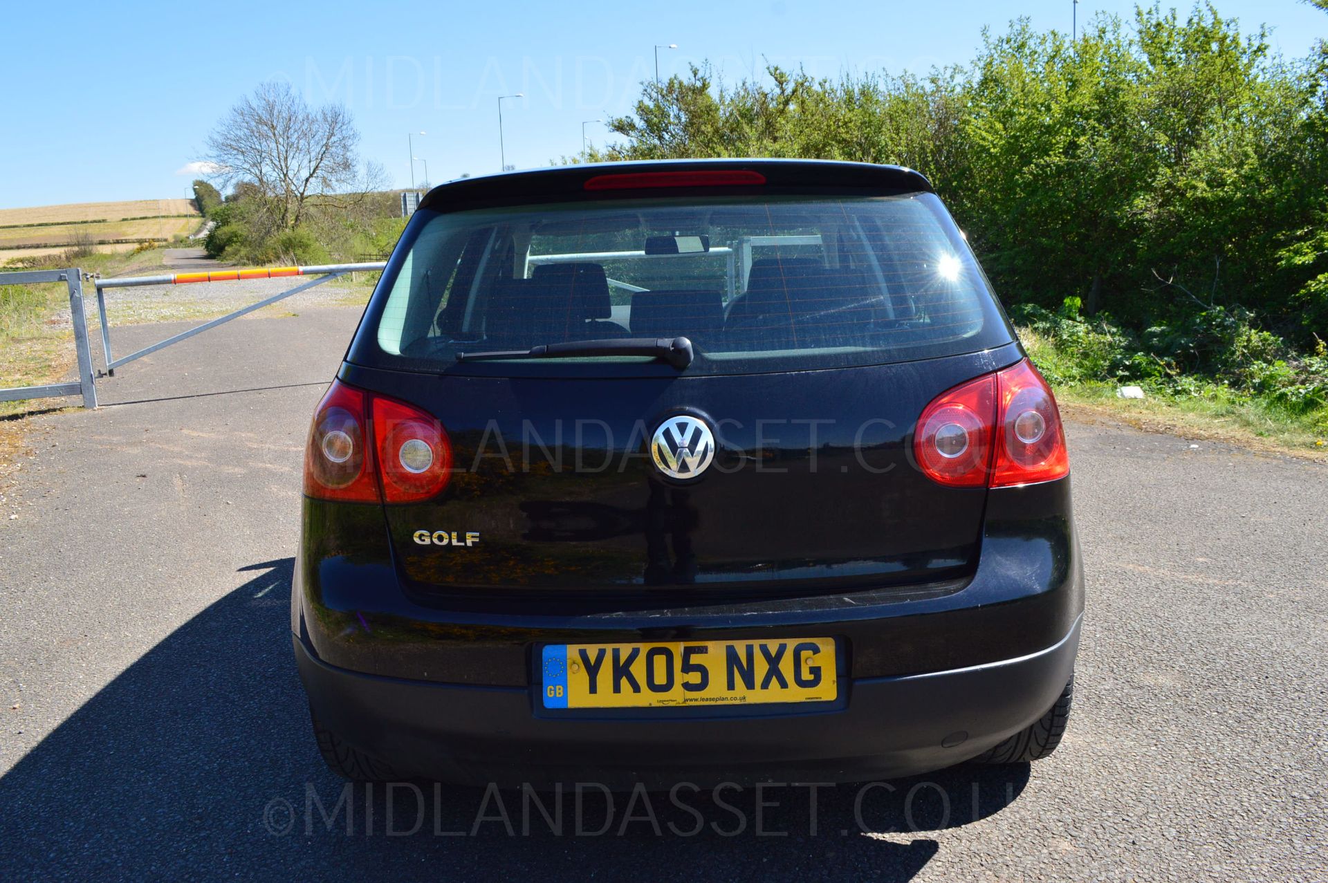 2005/05 REG VOLKSWAGEN GOLF S SDI 5 DOOR HATCHBACK *NO VAT* - Image 5 of 21