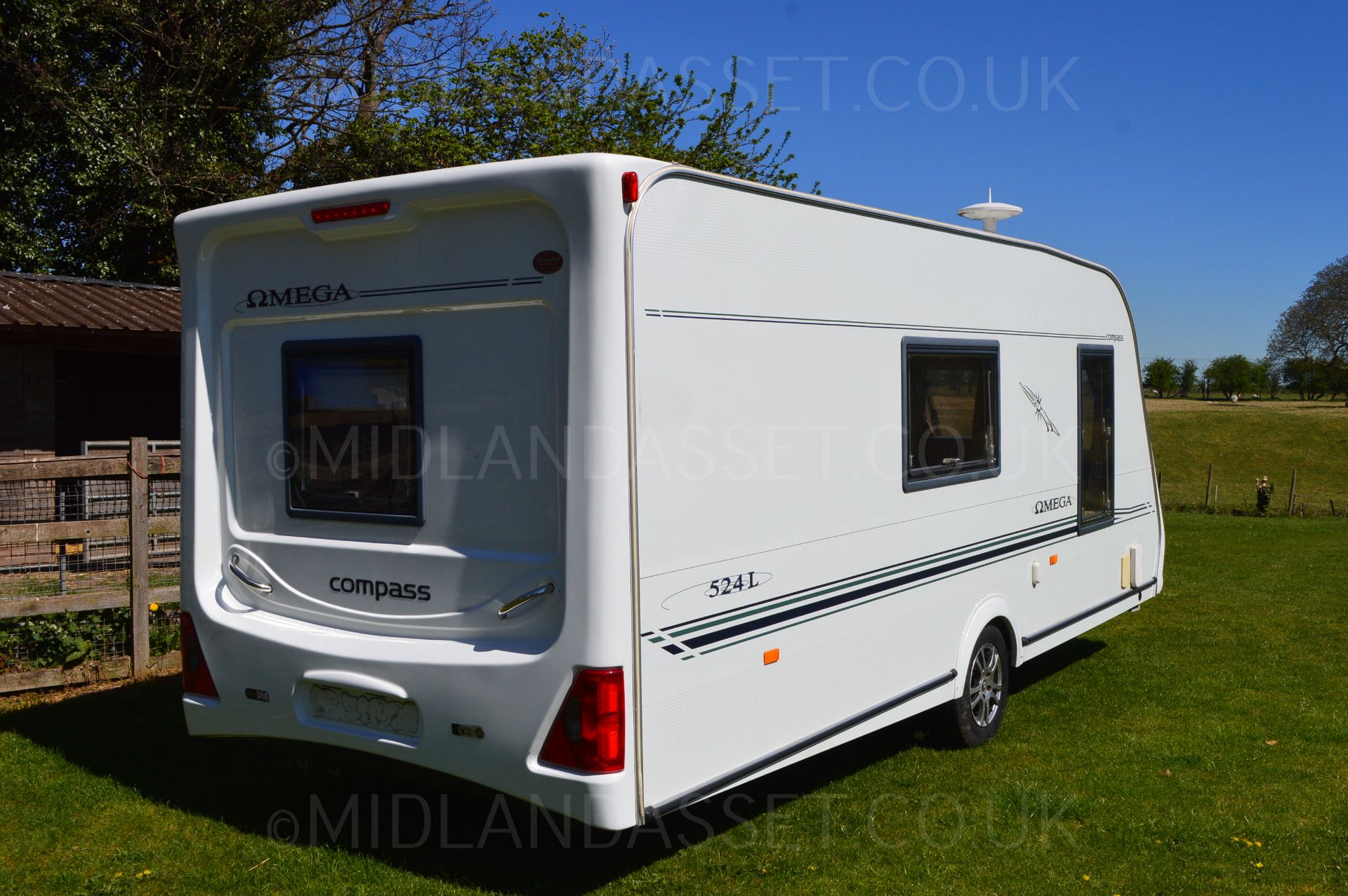 2004 OMEGA COMPASS 524L SINGLE AXLE CARAVAN 4 BERTH - Image 4 of 21