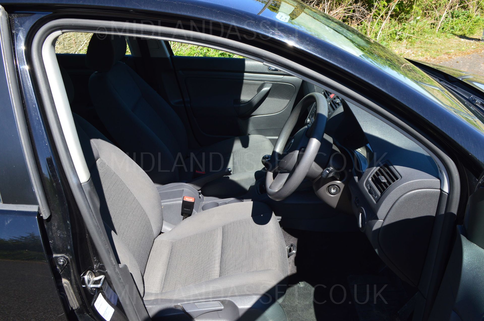 2005/05 REG VOLKSWAGEN GOLF S SDI 5 DOOR HATCHBACK *NO VAT* - Image 9 of 21