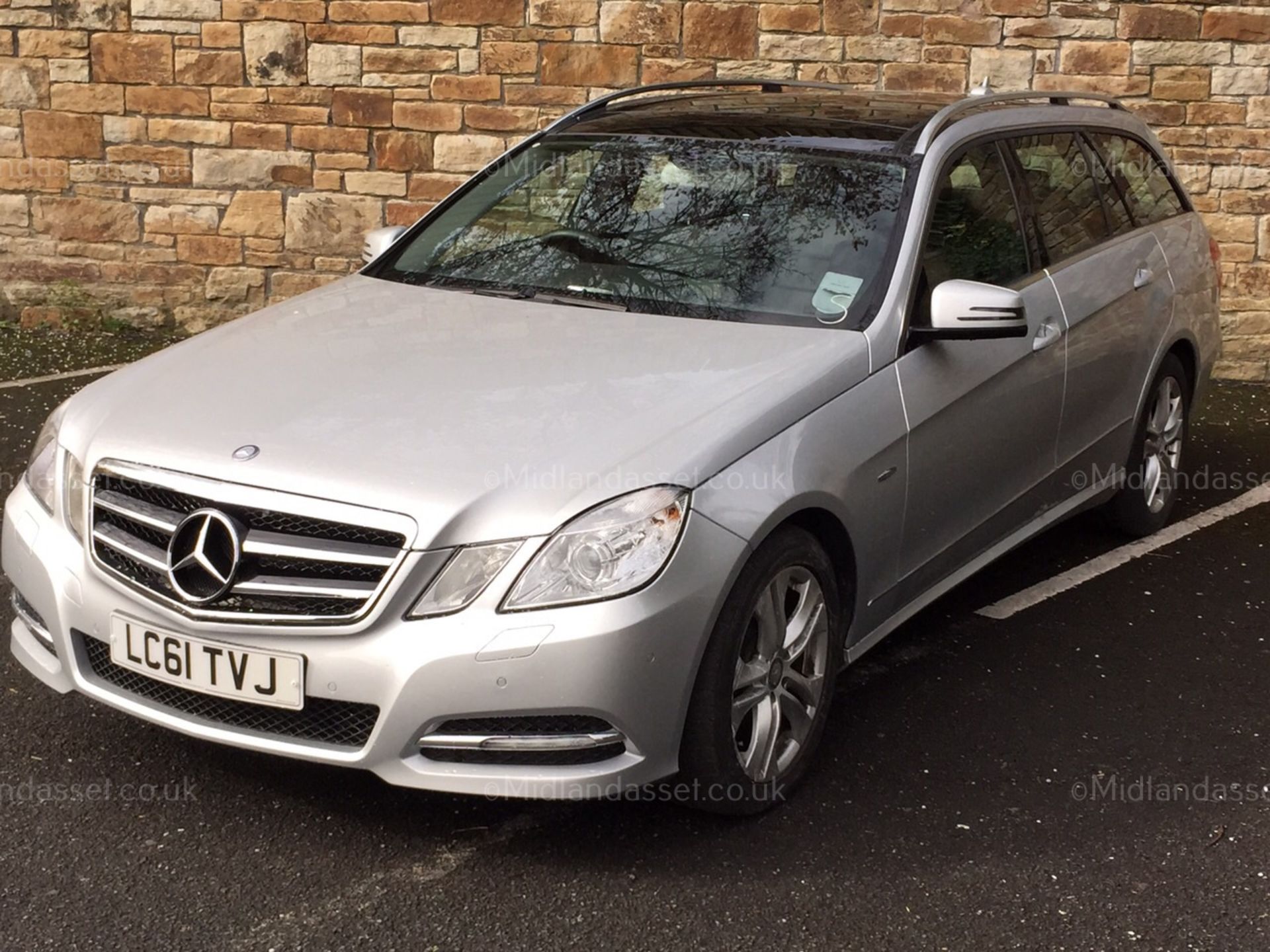 2012/61 REG MERCEDES-BENZ E220 EXECUTIVE SE CDI BLUE 5 DOOR ESTATE ONE OWNER *NO VAT* - Image 3 of 8