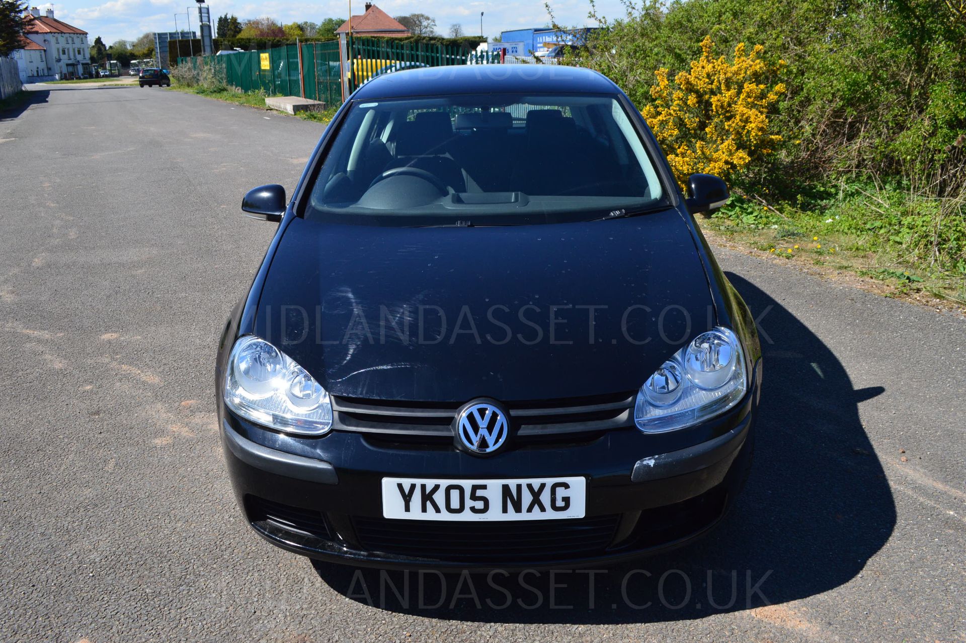 2005/05 REG VOLKSWAGEN GOLF S SDI 5 DOOR HATCHBACK *NO VAT* - Image 2 of 21