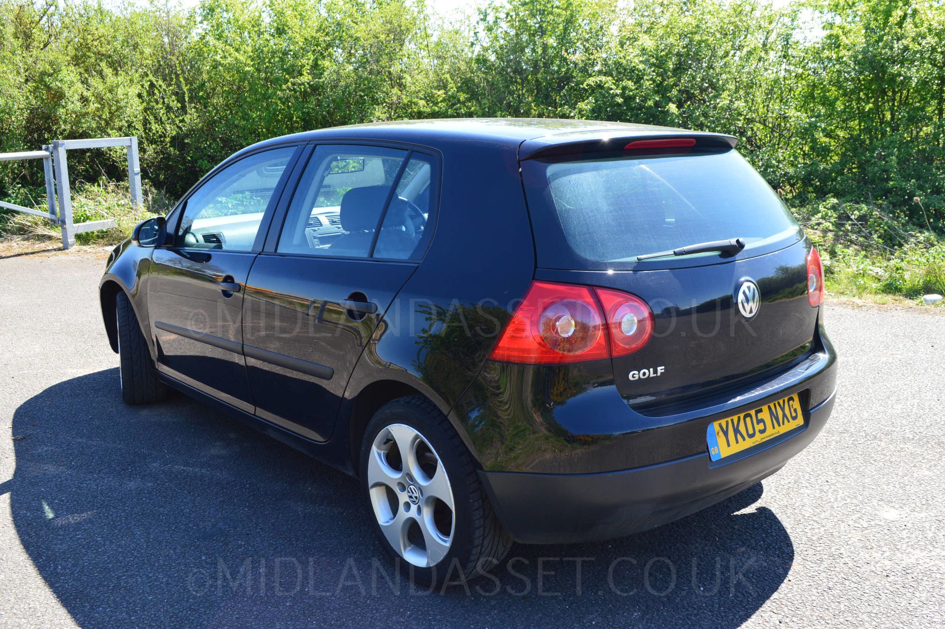 2005/05 REG VOLKSWAGEN GOLF S SDI 5 DOOR HATCHBACK *NO VAT* - Image 4 of 21