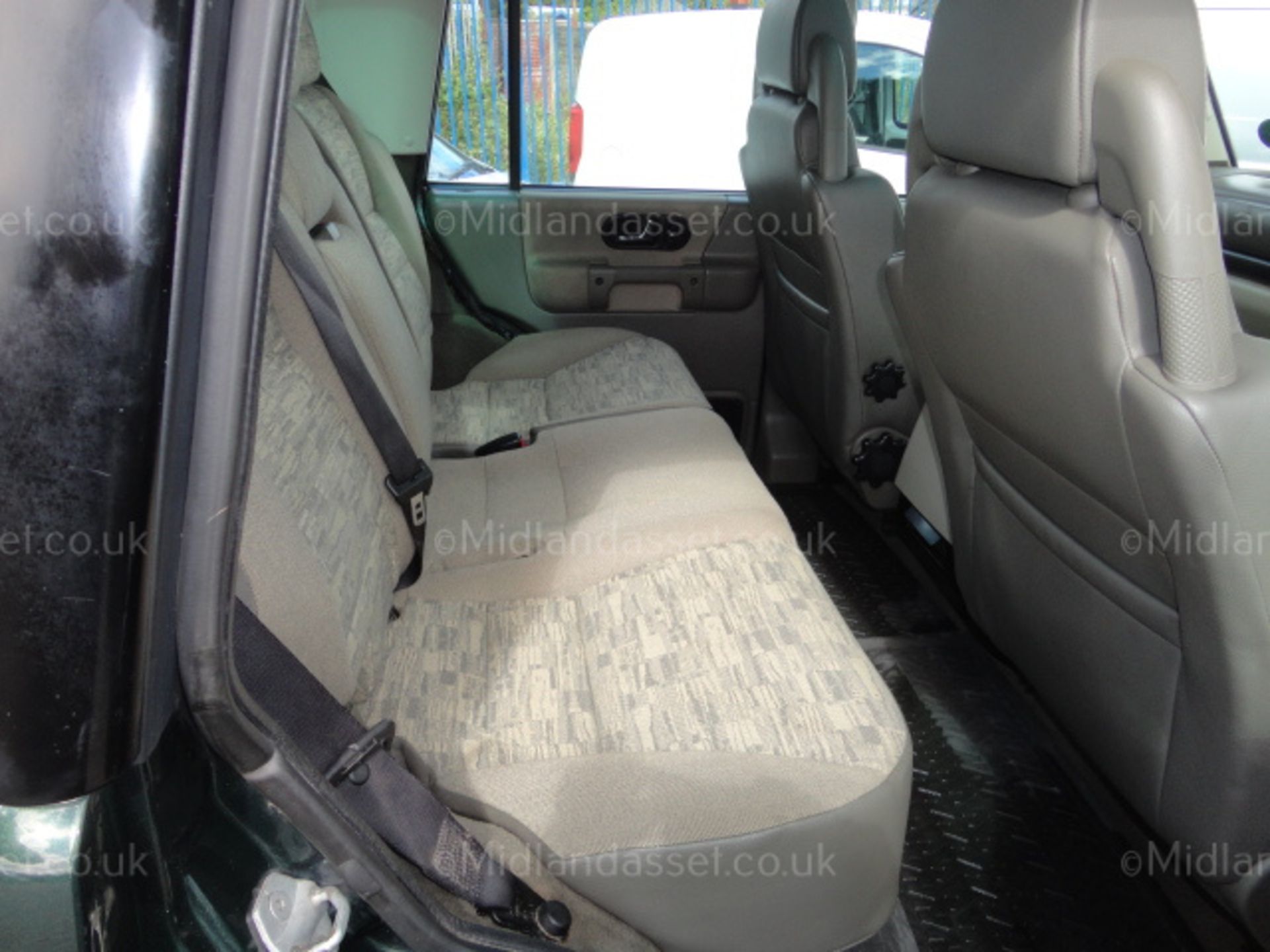 2002/52 REG LAND ROVER DISCOVERY TD5 GS AUTO 5 DOOR ESTATE FULL SERVICE HISTORY *NO VAT* - Image 3 of 6