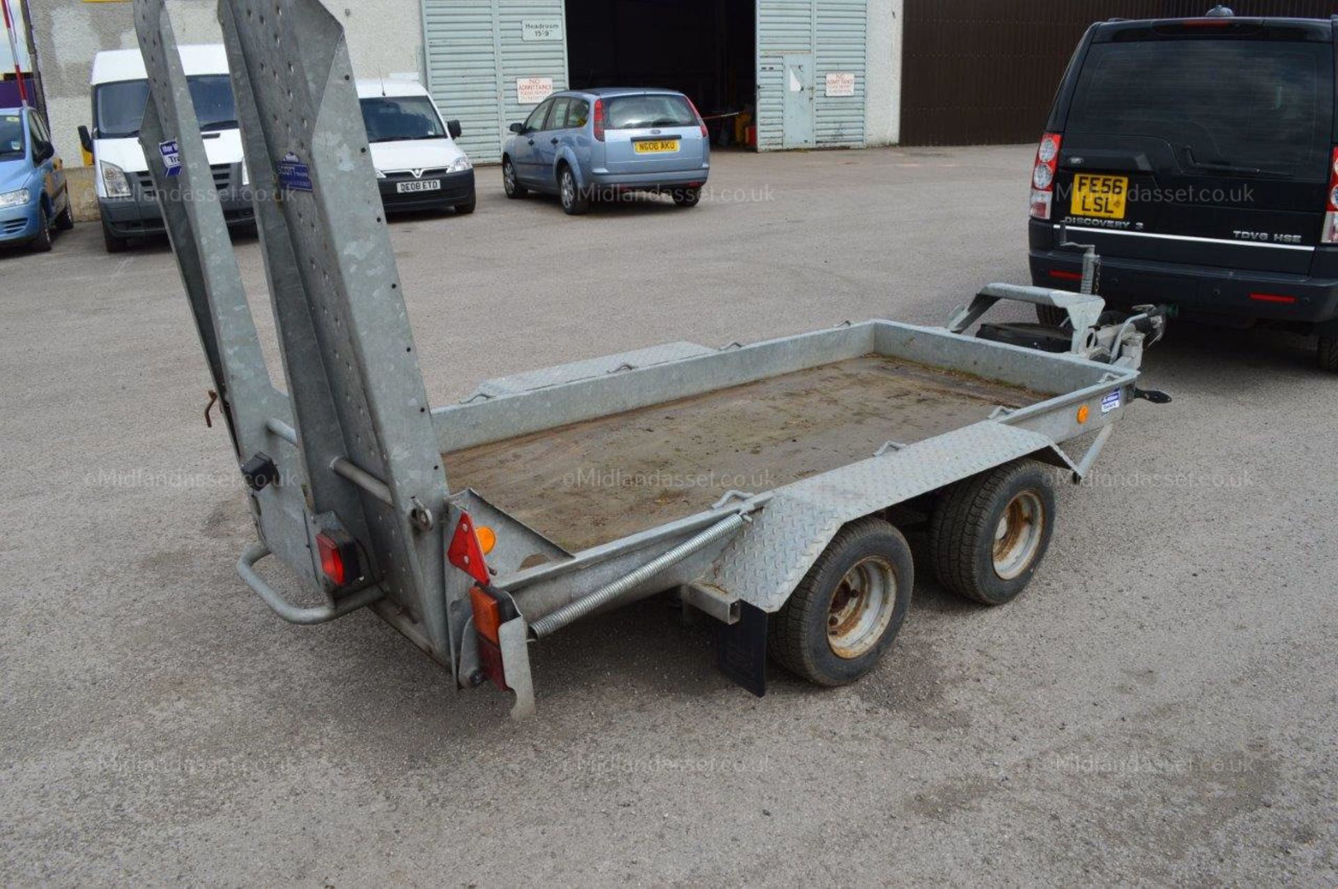 2009 IFOR WILLIAMS GH94 TWIN AXLE PLANT TRAILER WITH SPARE WHEEL - Image 7 of 12