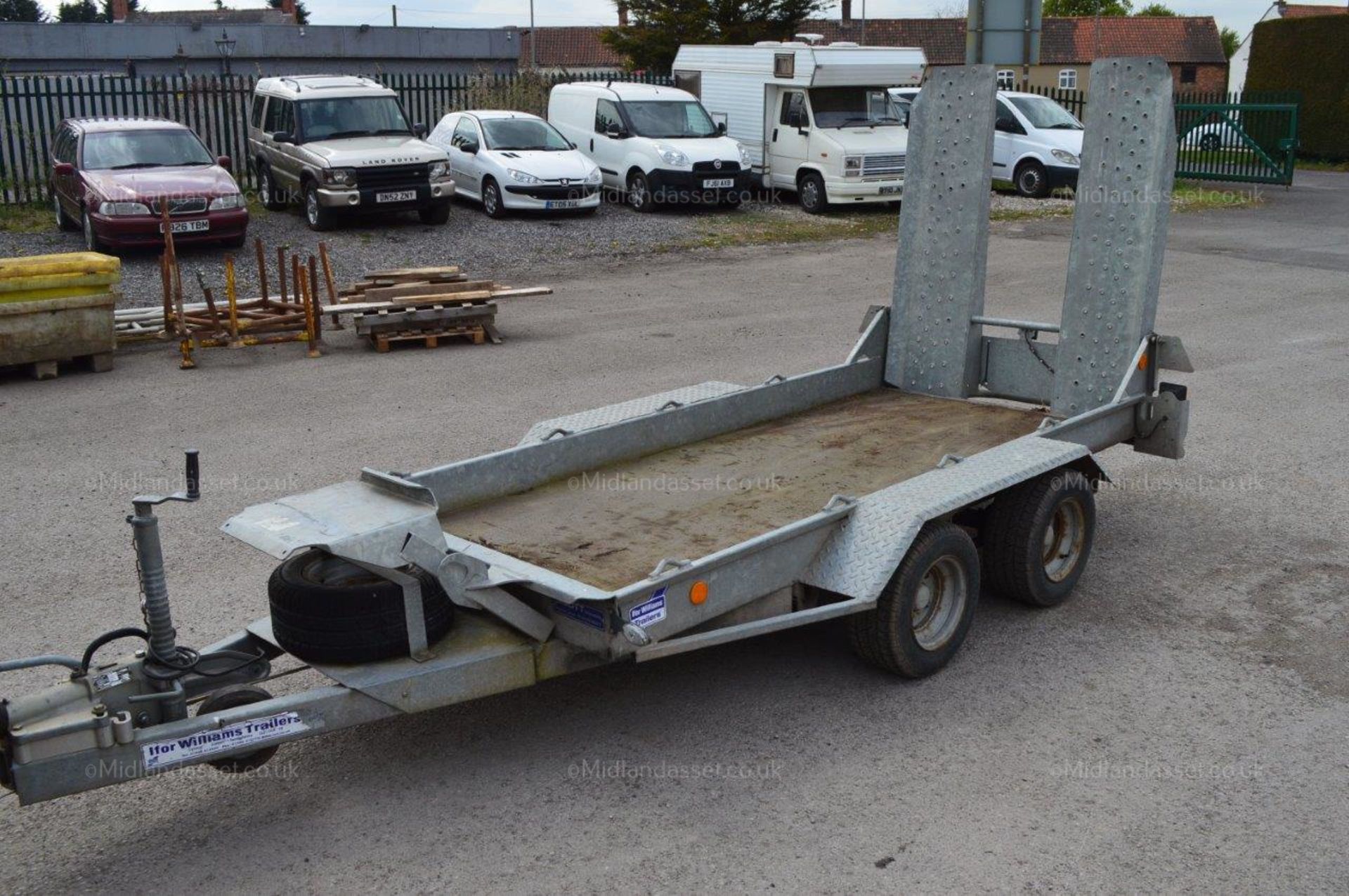 2009 IFOR WILLIAMS GH94 TWIN AXLE PLANT TRAILER WITH SPARE WHEEL - Image 2 of 12