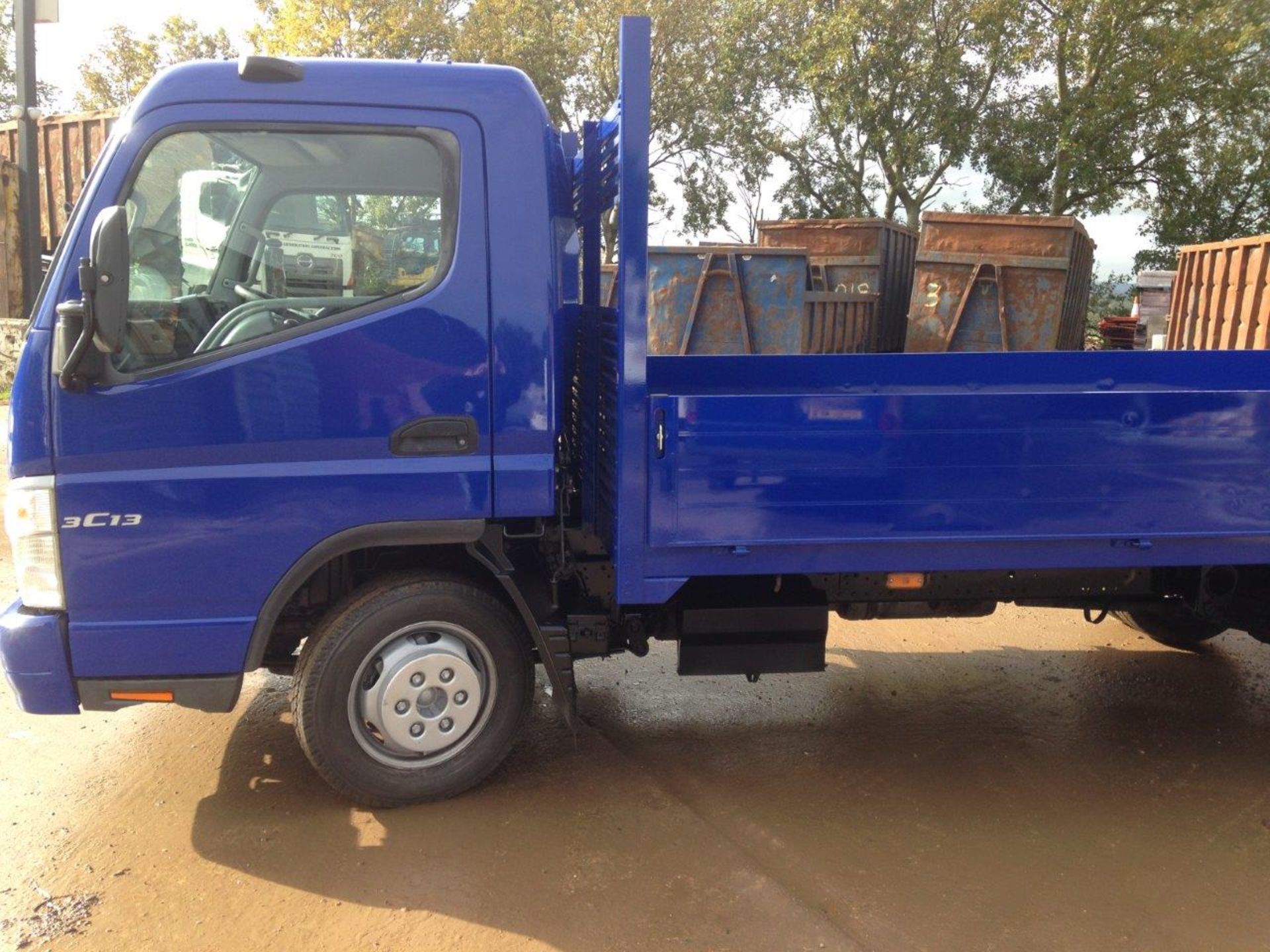 2009/59 REG MITSUBISHI FUSO CANTER 3C13-34 LWB 14 FT DROPSIDE TRUCK ONE OWNER - Image 6 of 10