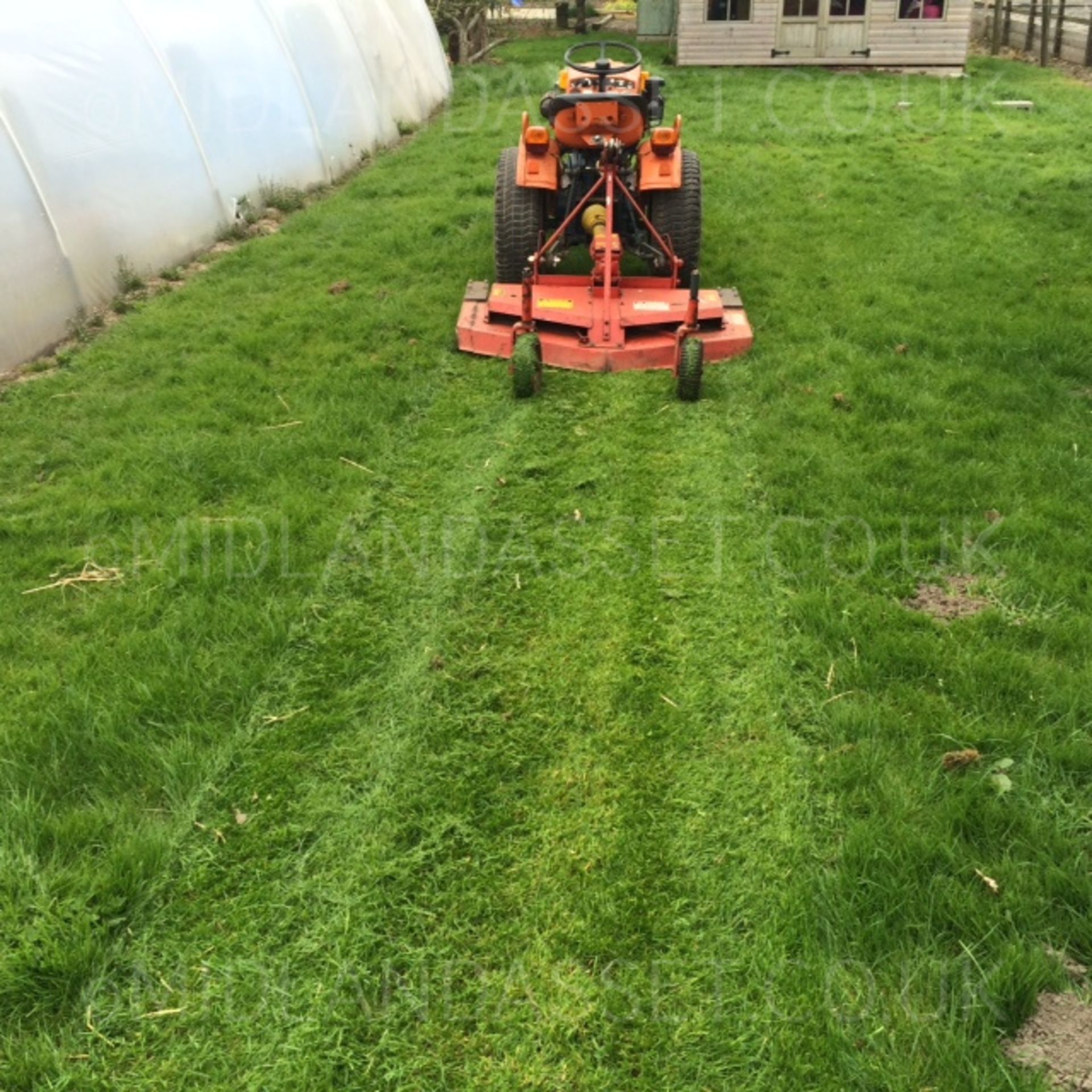 KUBOTA B5100 TURF TYRES 2 WHEEL DRIVE *NO VAT* - Image 2 of 4