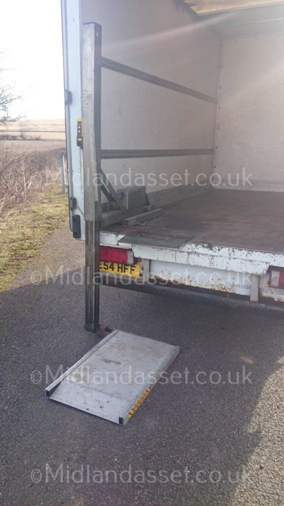 2004/54 REG MERCEDES 311 CDI LWB BOX VAN WITH TAIL LIFT - Image 8 of 15