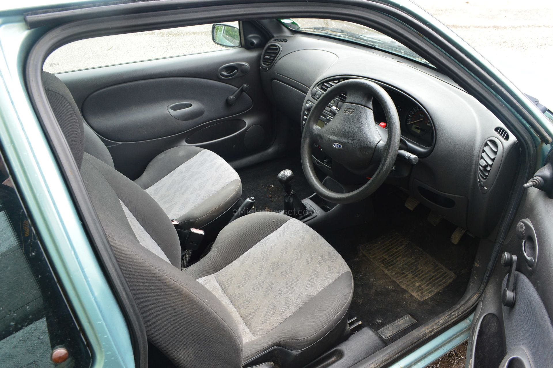 2000/X REG FORD FIESTA FINESSE 3 DOOR HATCHBACK FULL SERVICE HISTORY *NO VAT* - Image 9 of 11