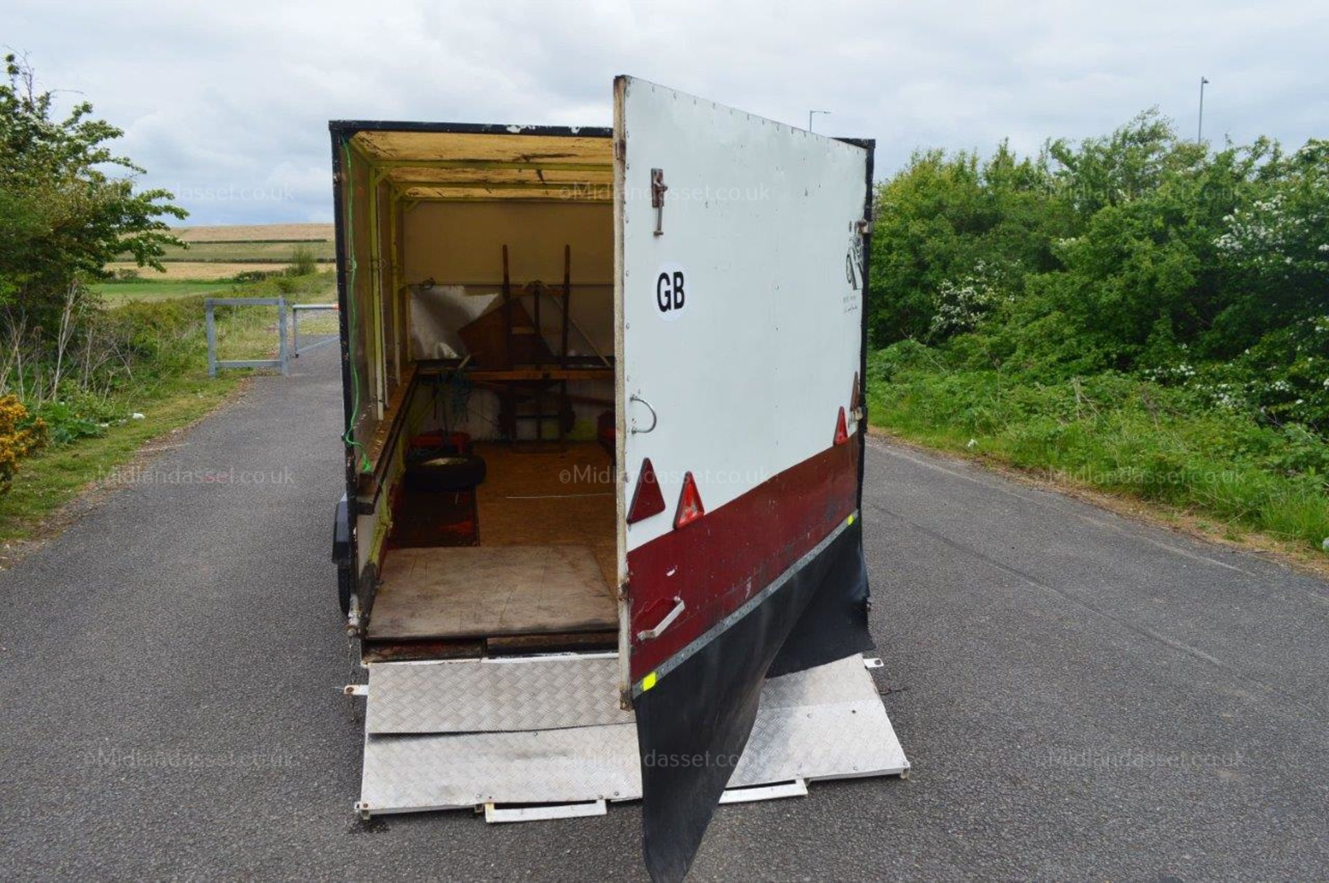 2 TONNE 2/3 AXLE 14 FOOT BOX TRAILER *NO VAT* - Image 10 of 12