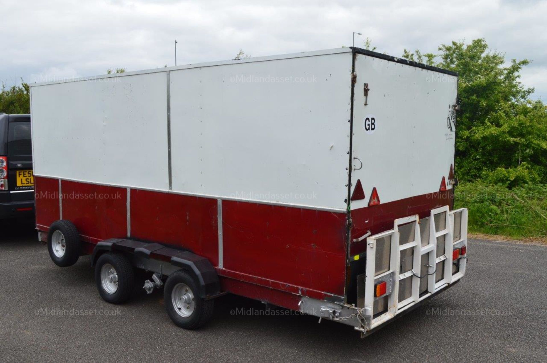 2 TONNE 2/3 AXLE 14 FOOT BOX TRAILER *NO VAT* - Image 3 of 12