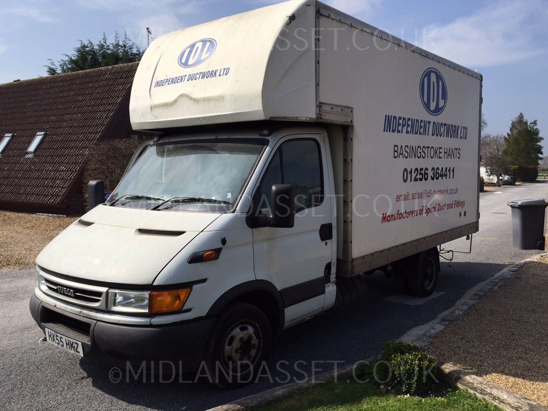 2005/05 REG IVECO DAILY 35C12 LUTON BODY TWIN REAR AXLE COMPANY DIRECT *NO VAT* - Image 2 of 10