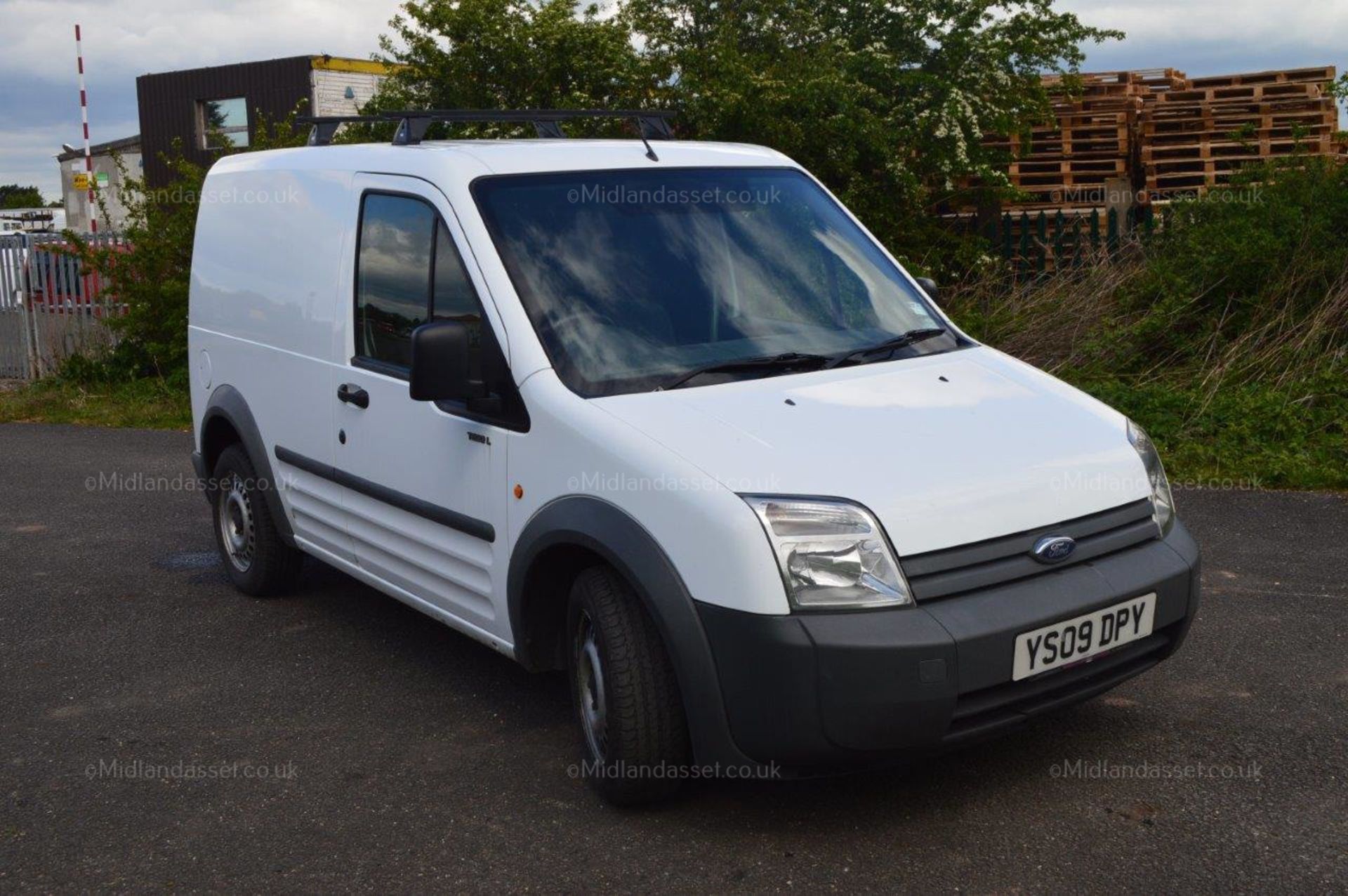 CLEAN 2009/09 REG FORD TRANSIT CONNECT T200 L75 SHOWING ONE OWNER FROM NEW *NO VAT*