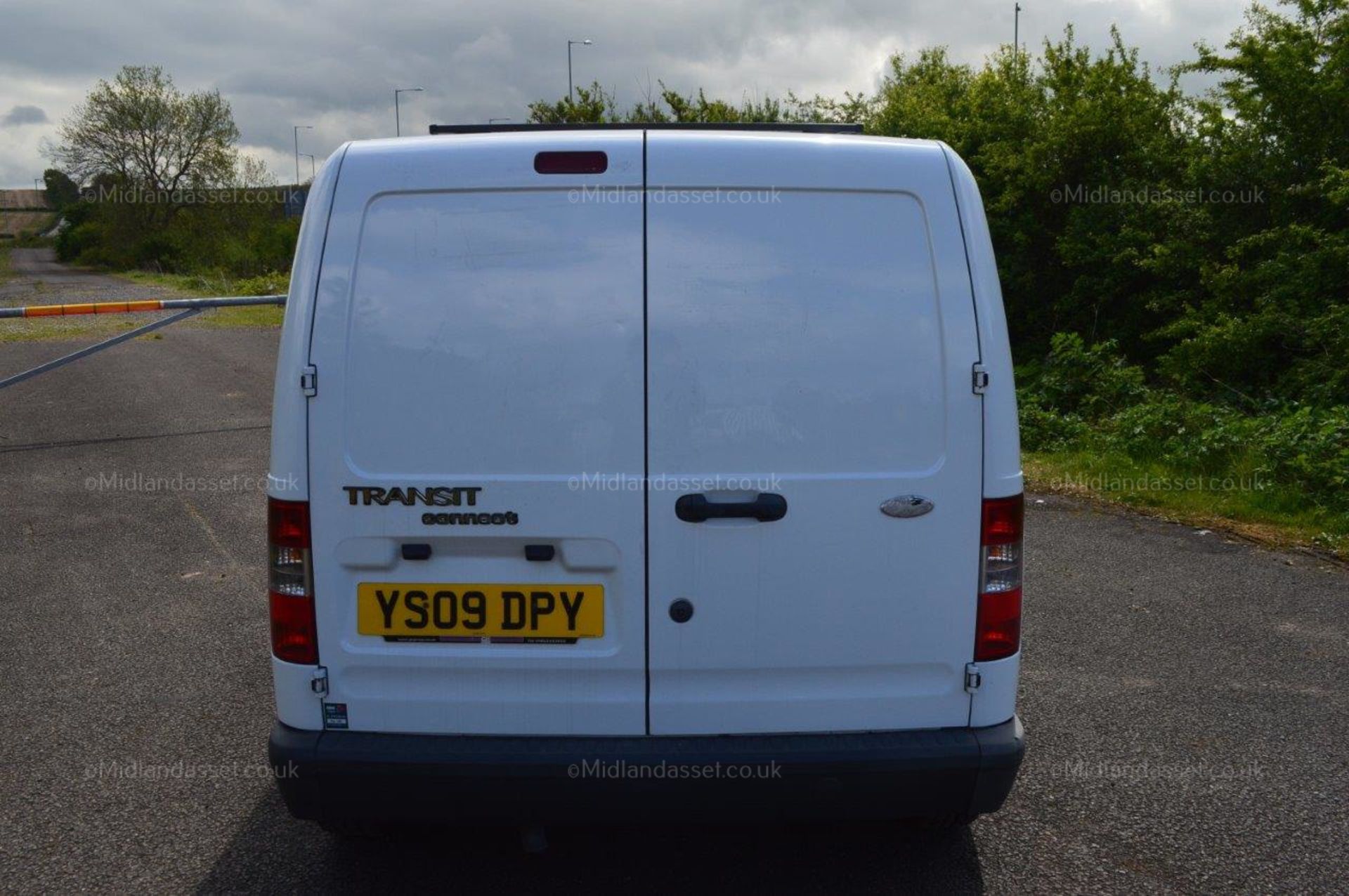 CLEAN 2009/09 REG FORD TRANSIT CONNECT T200 L75 SHOWING ONE OWNER FROM NEW *NO VAT* - Image 4 of 15