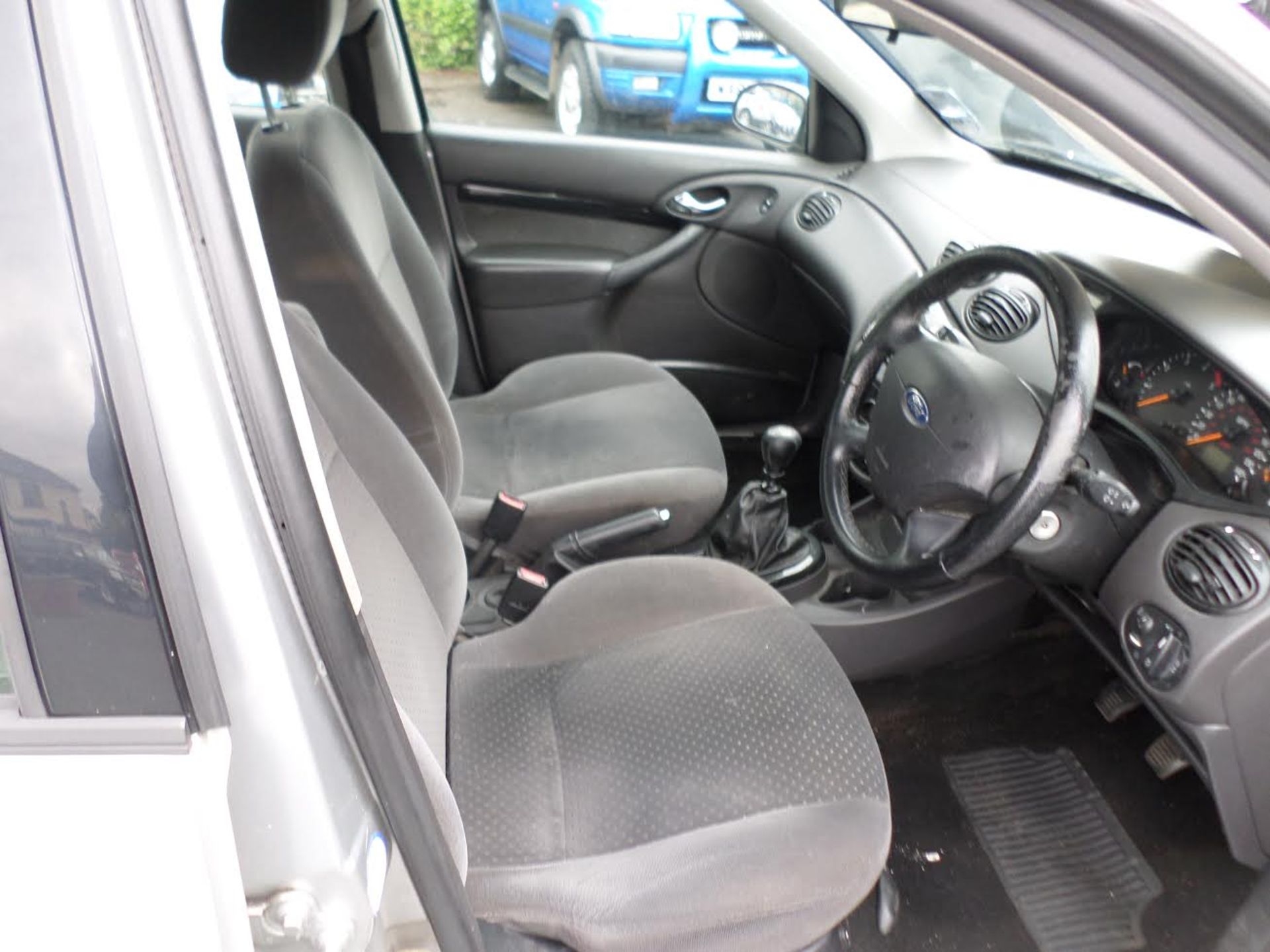 2004/04 REG FORD FOCUS GHIA TDCI *NO VAT* - Image 5 of 6