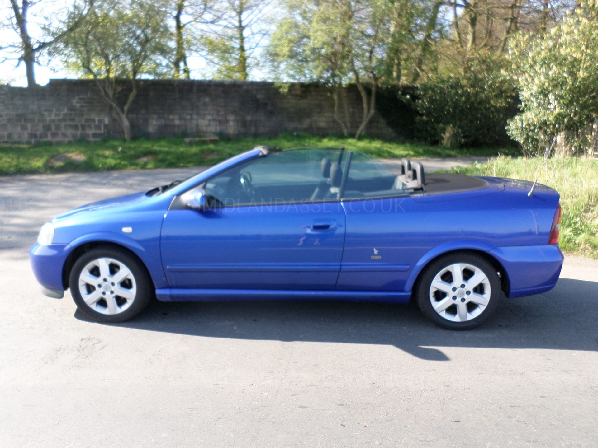 2003/03 REG VAUXHALL ASTRA COUPE 2 DOOR CONVERTIBLE BLUE *NO VAT* - Image 4 of 11