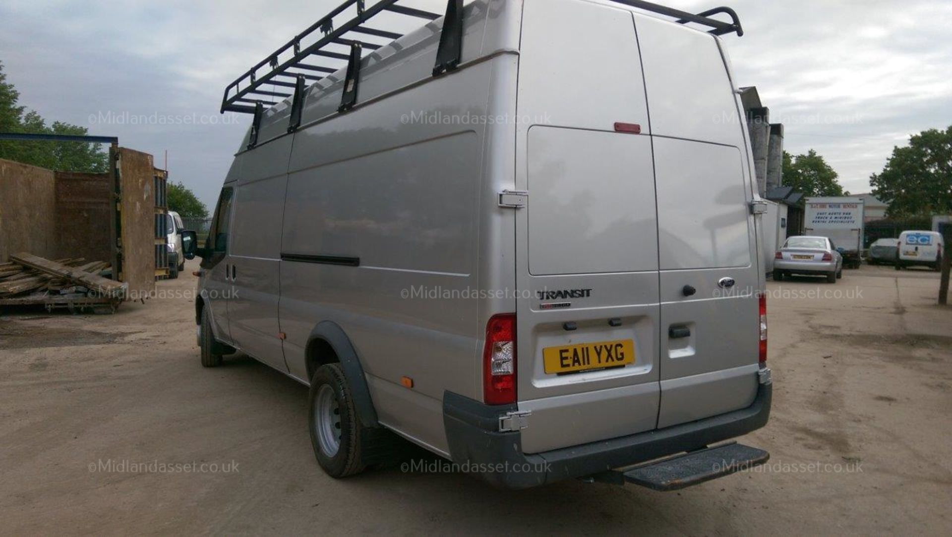 SUPER RARE 2011/11 REG FORD TRANSIT PANEL VAN 115 T460 JUMBO XLWB EXTRA HIGH ROOF RWD ONE OWNER - Image 5 of 9