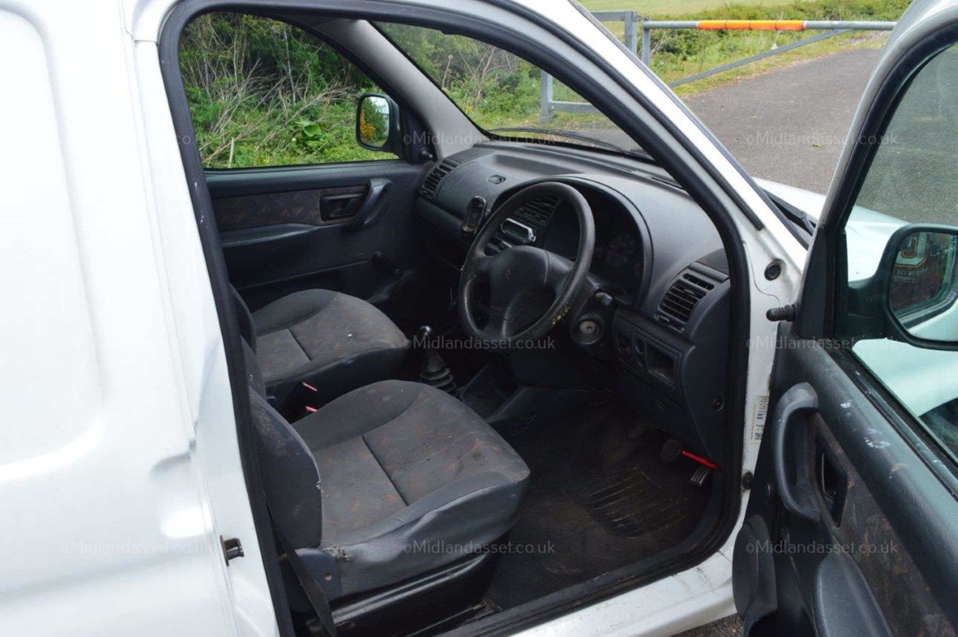 2002/02 REG CITROEN BERLINGO 600 LX HDI CAR DERIVED VAN *NO VAT* - Image 7 of 13