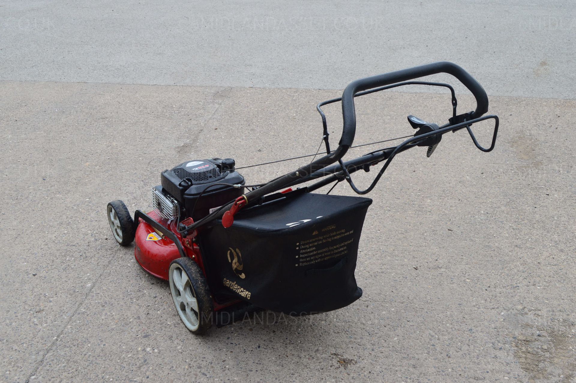 GARDENCARE SELF PROPELLED LAWN MOWER *NO VAT* - Image 3 of 7