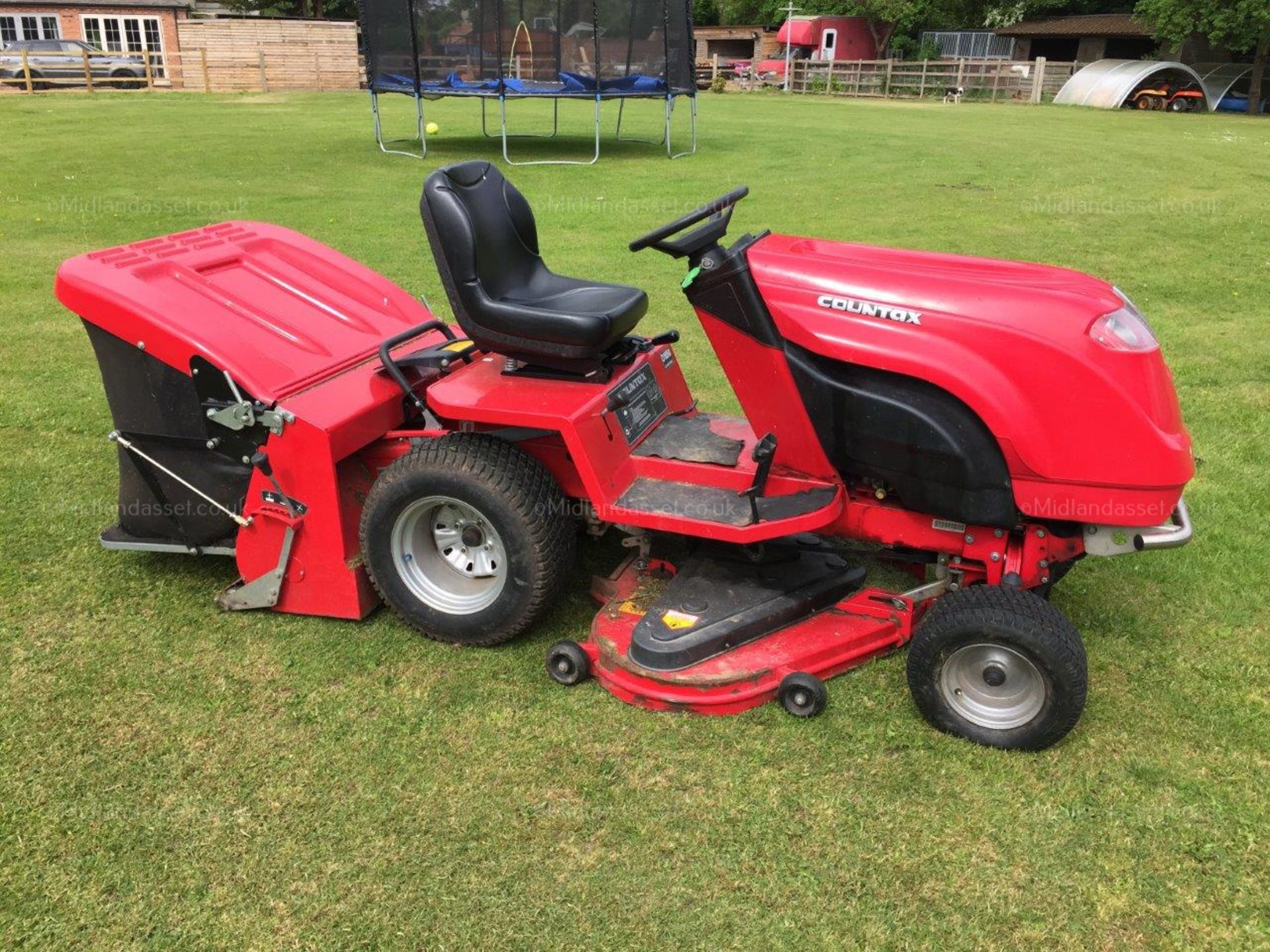 COUNTAX DIESEL RIDE ON LAWNMOWER D50-LN  *NO VAT*