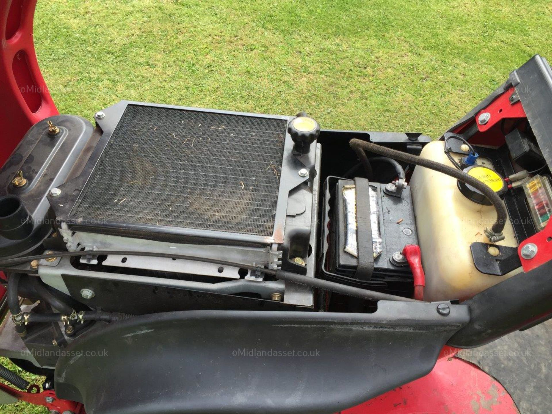 COUNTAX DIESEL RIDE ON LAWNMOWER D50-LN  *NO VAT* - Image 2 of 8