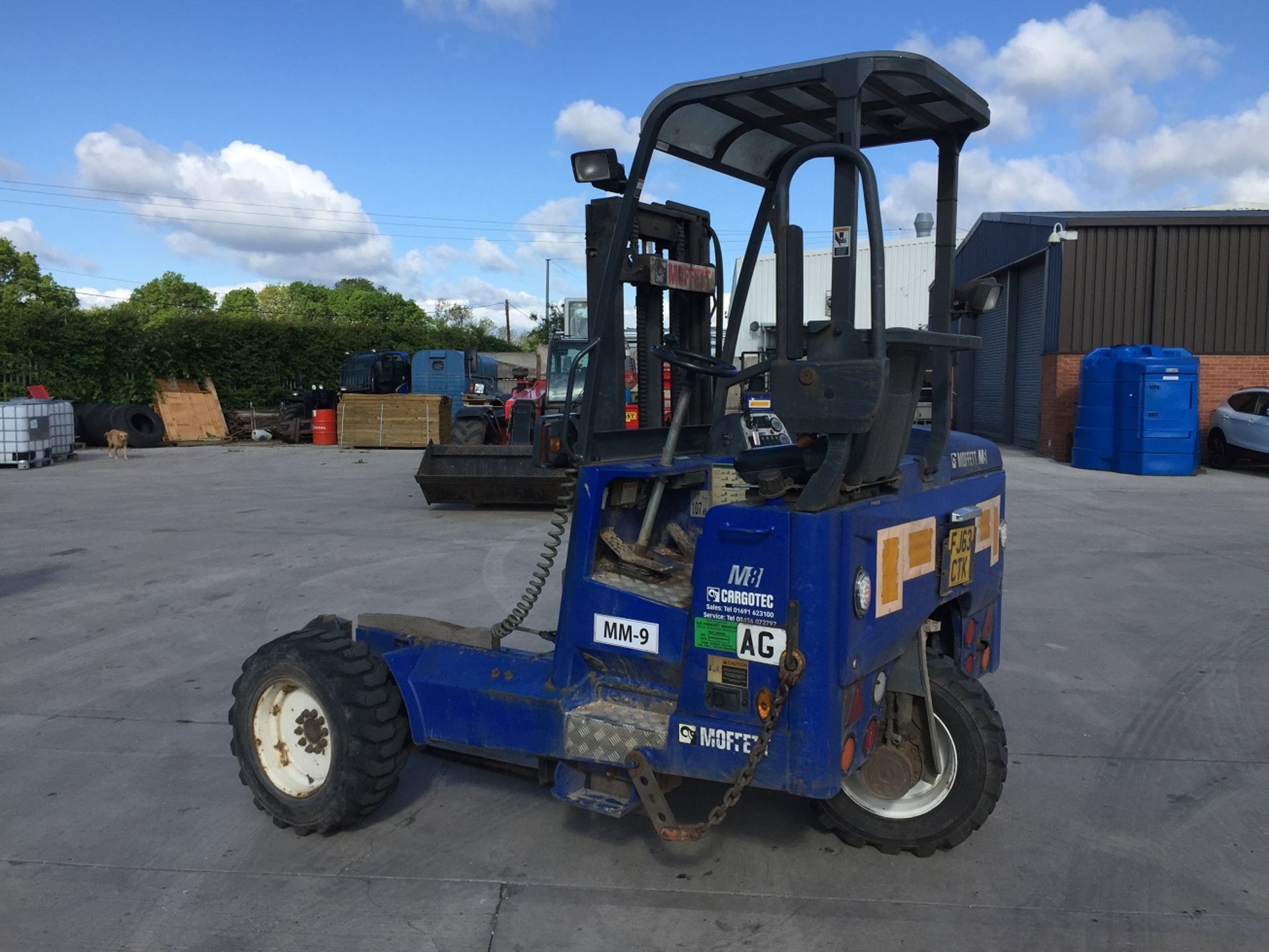 2005 MOFFETT M1 15.1