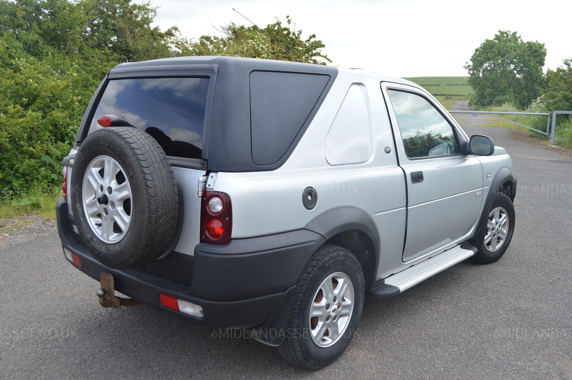 2003/03 REG LAND ROVER FREELANDER 3DR 2.0 TD4 SWB COMMERCIAL 4X4 SPECIAL VEHICLE - AIR CON *NO VAT* - Image 7 of 42
