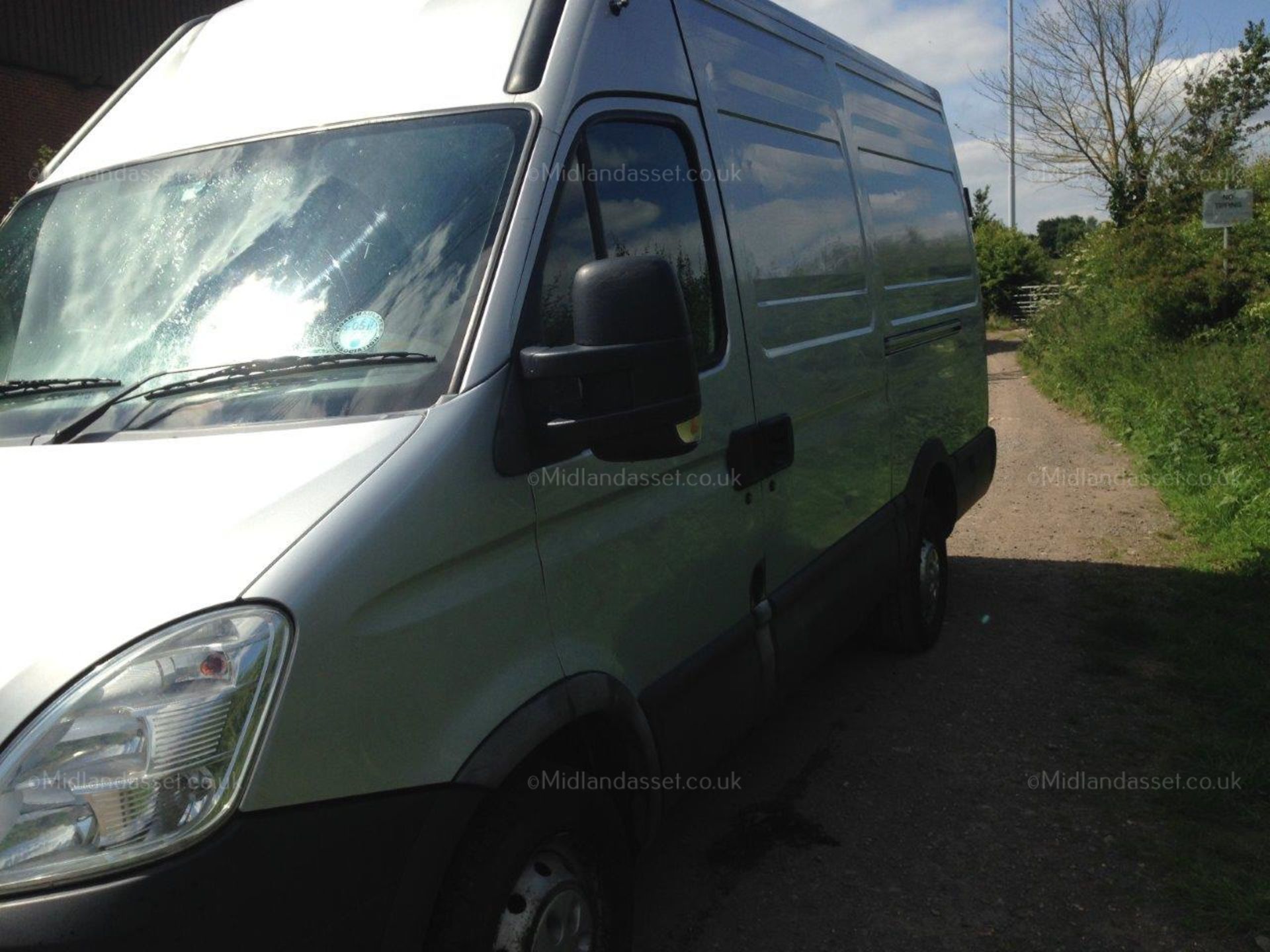 2007/56 REG IVECO DAILY 35S12 MWB PANEL VAN *NO VAT* - Image 3 of 9