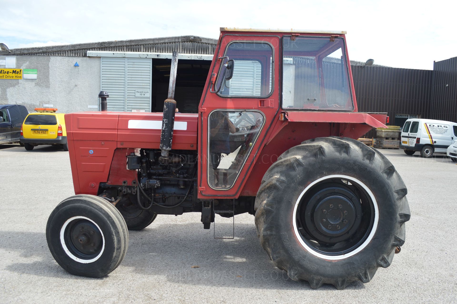 1986 IMT TRACTOR SHOWING 1 FORMER OWNER - Image 4 of 24