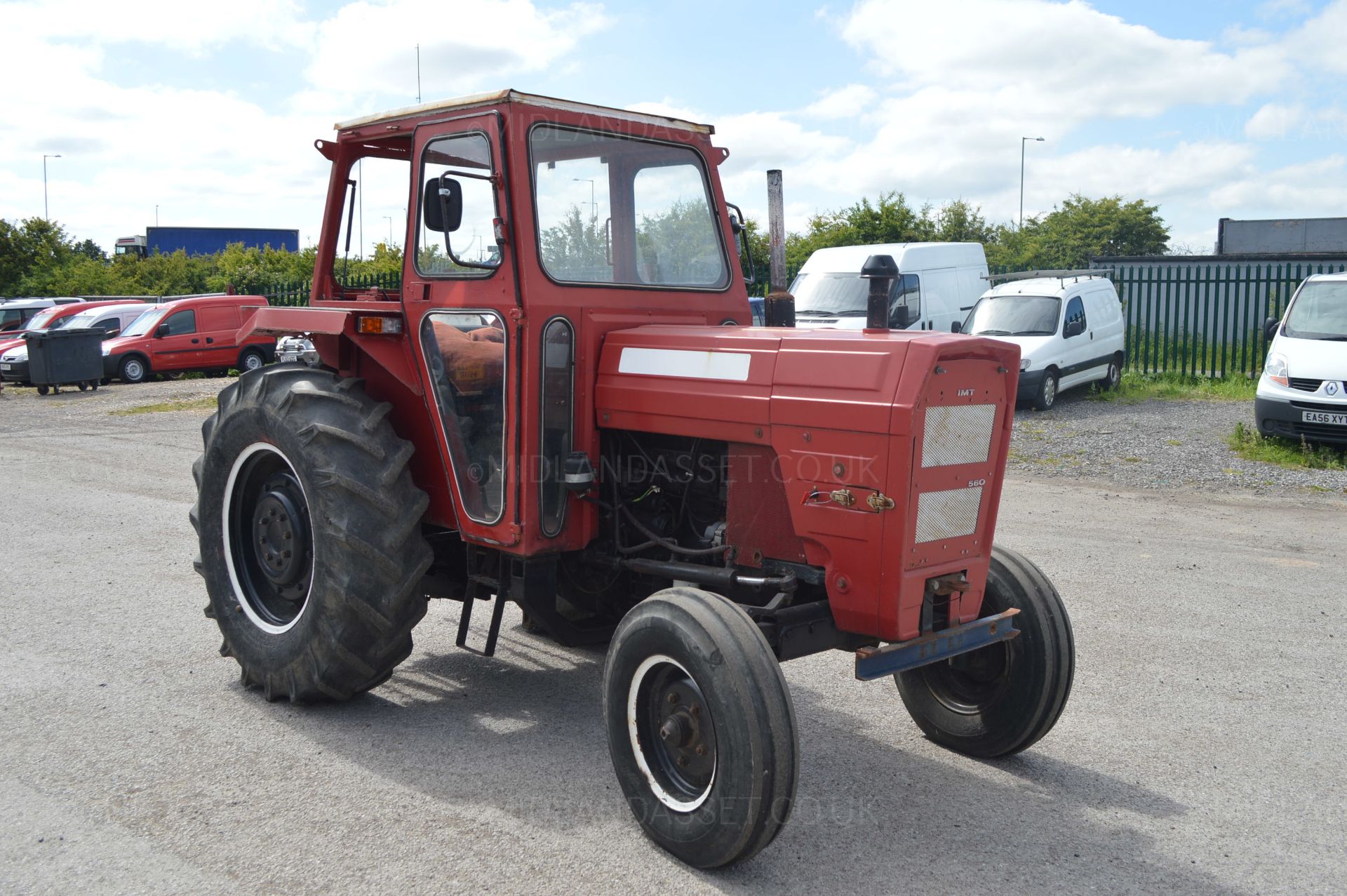 1986 IMT TRACTOR SHOWING 1 FORMER OWNER
