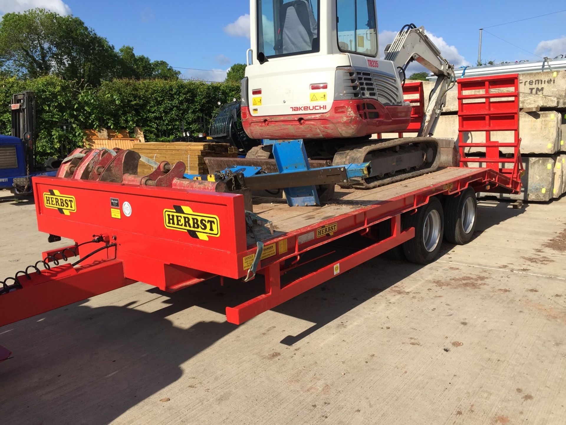 2015 HERBST STANDARD LOW LOADER 16 TONNE GROSS - Image 2 of 4