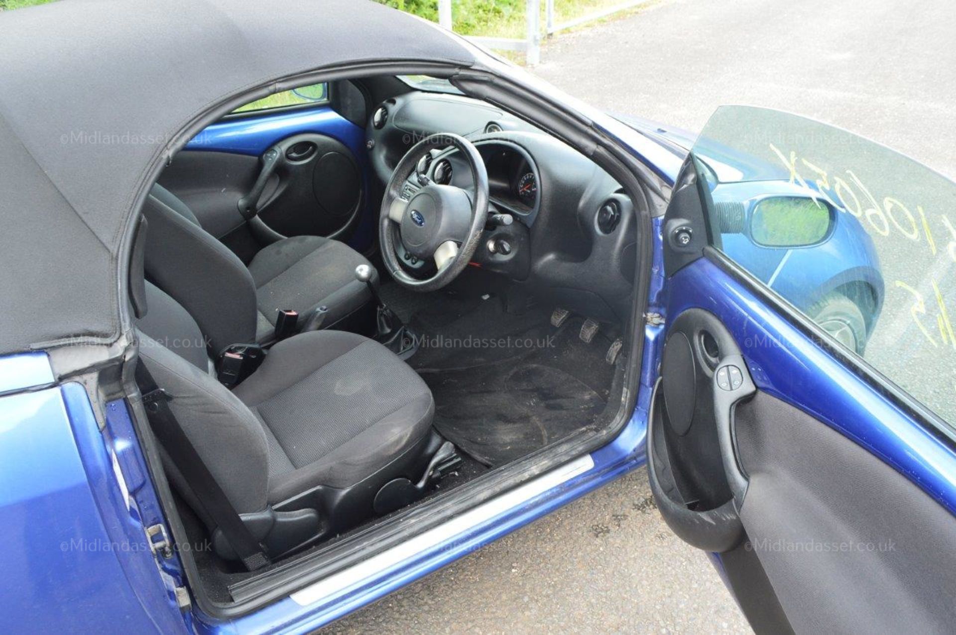 2003/03 REG FORD STREETKA 2 DOOR CONVERTIBLE ONE FORMER KEEPER *NO VAT* - Image 15 of 19