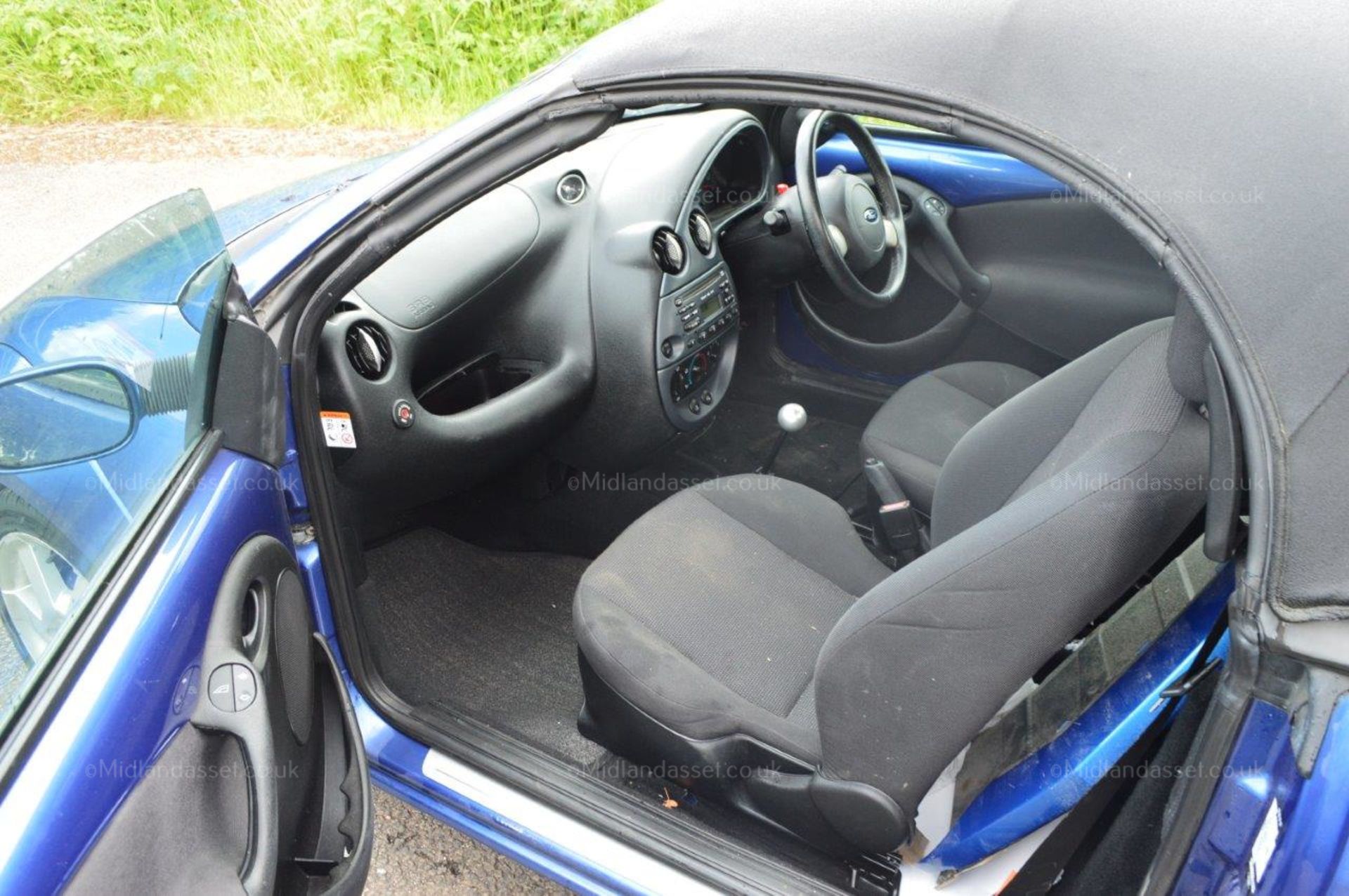 2003/03 REG FORD STREETKA 2 DOOR CONVERTIBLE ONE FORMER KEEPER *NO VAT* - Image 17 of 19