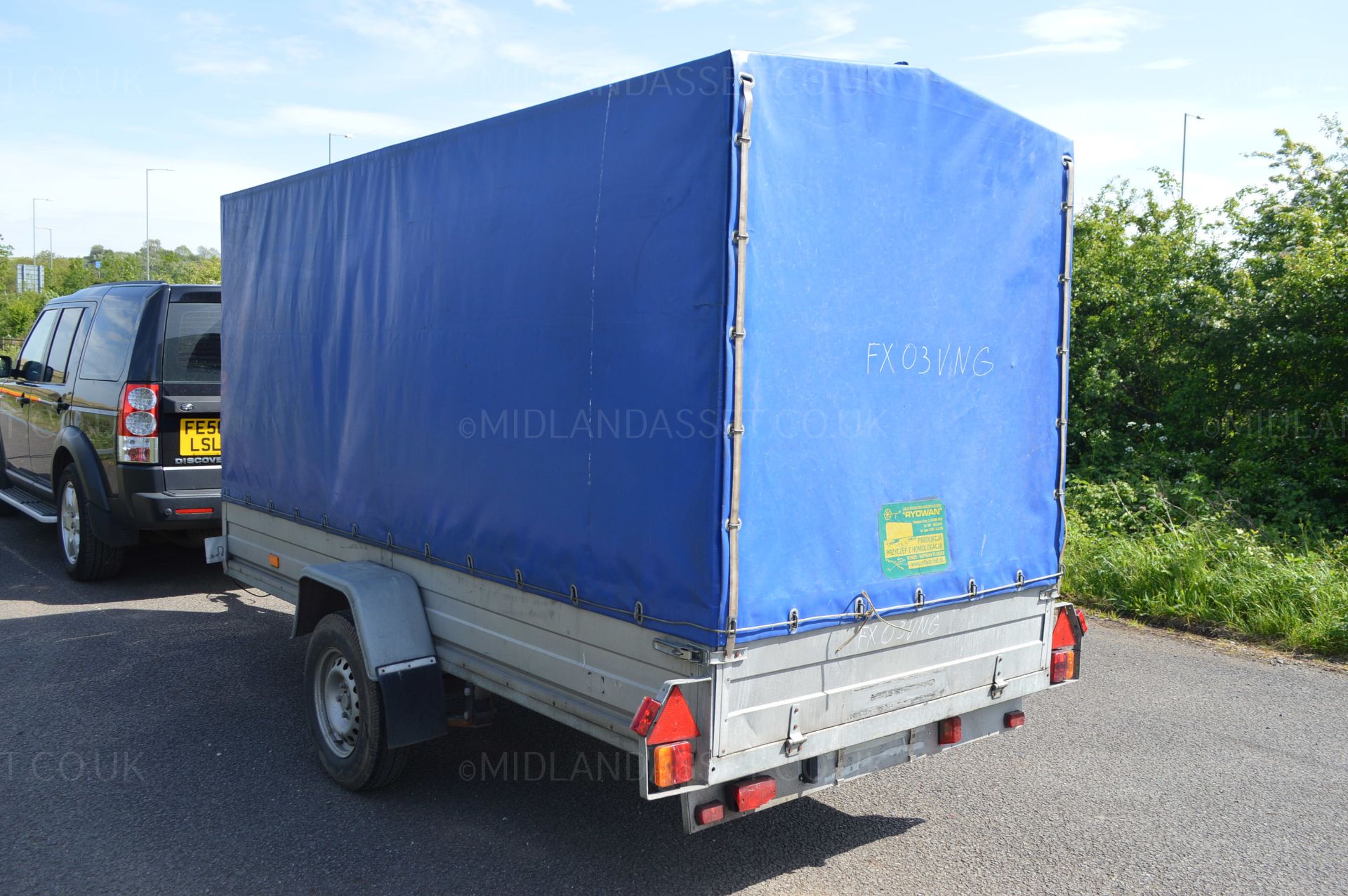 SINGLE AXLE BLUE BOX TRAILER WITH SPARE WHEEL *NO VAT* - Image 3 of 12